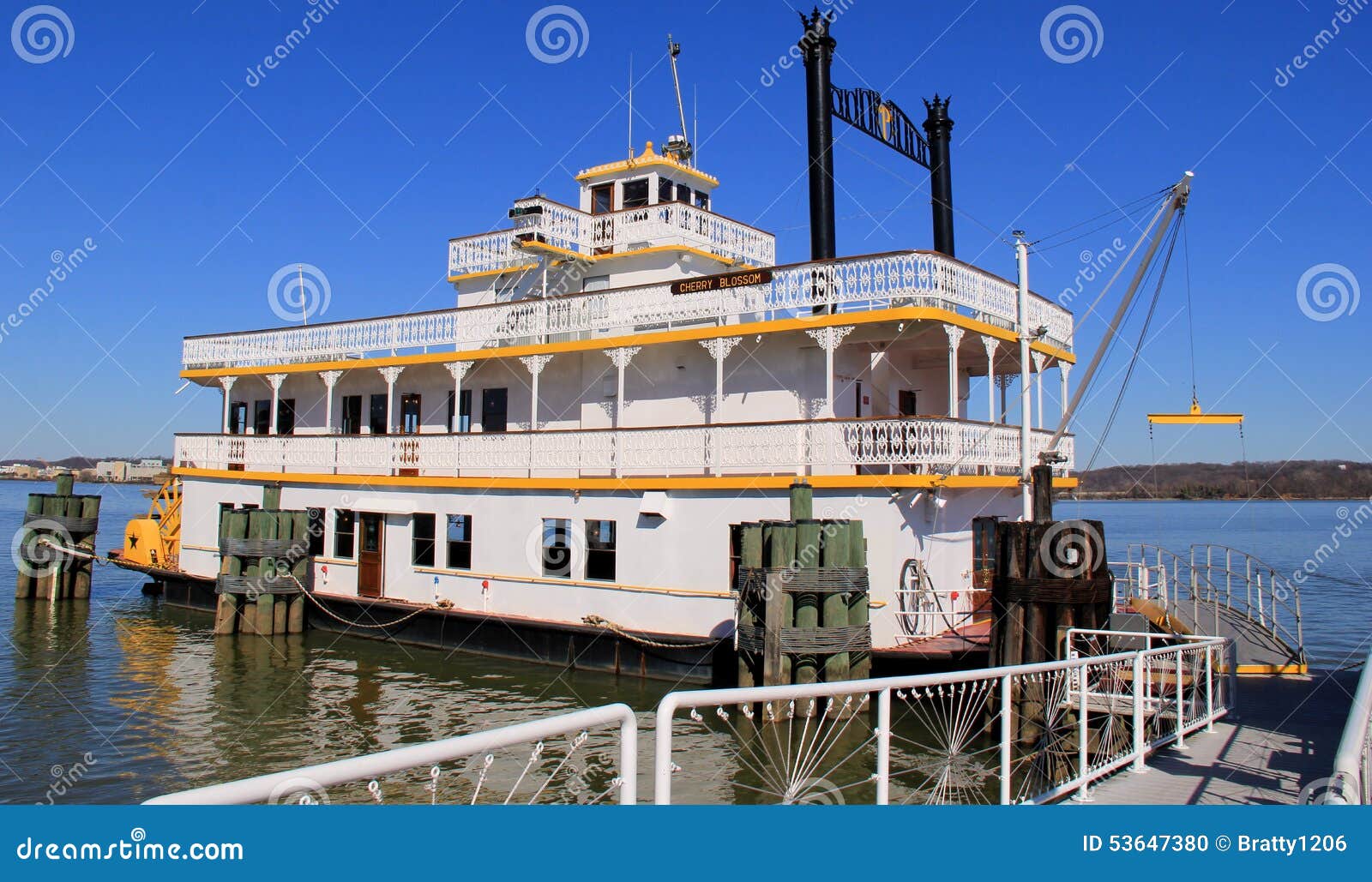 riverboat on the potomac