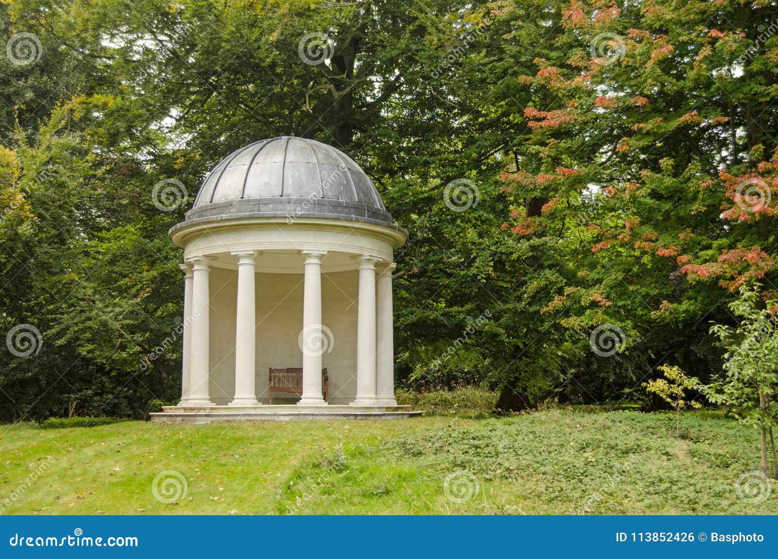 classical rotunda, bushy park, london