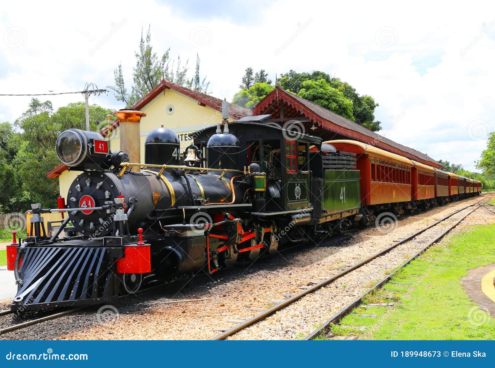 Steam train, Brasil, One of the last steam train linking Te…