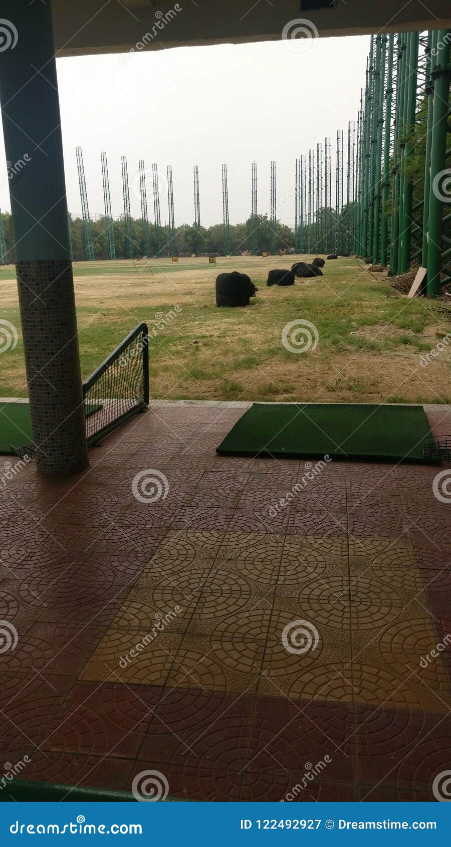 Hitting bay stock image. Image of practice, golf, area 122492927