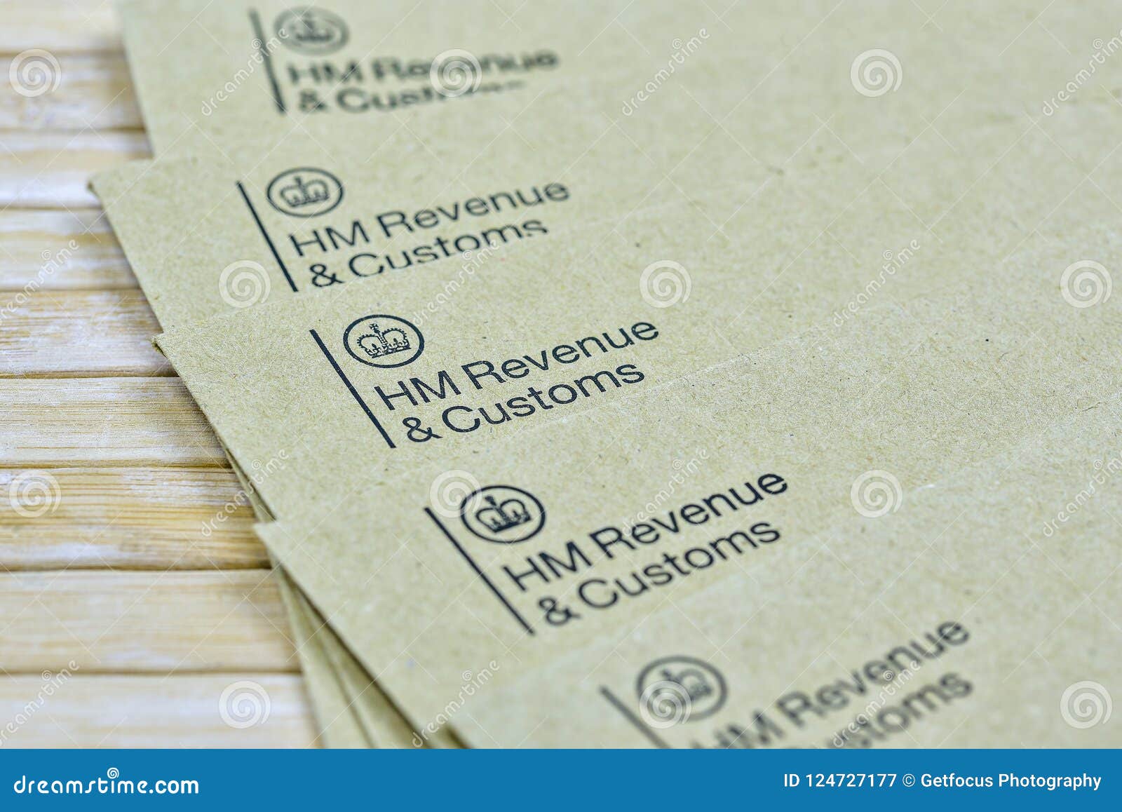 HM Revenue and Customs Envelope Editorial Photography - Image of revenue,  crown: 124727177