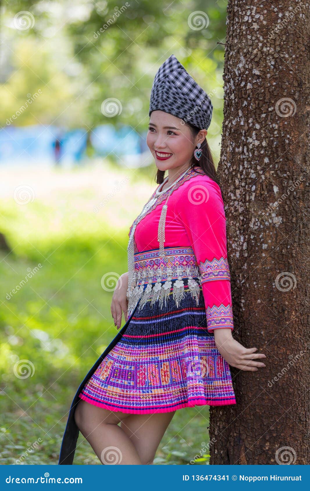 Hmong Girls Model