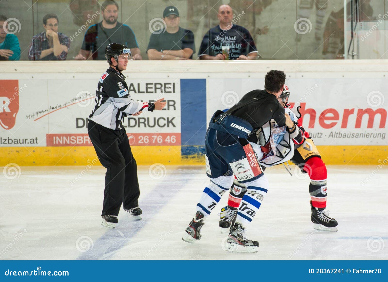 Hockey fight editorial photo. Image of player, icehockey 28367241