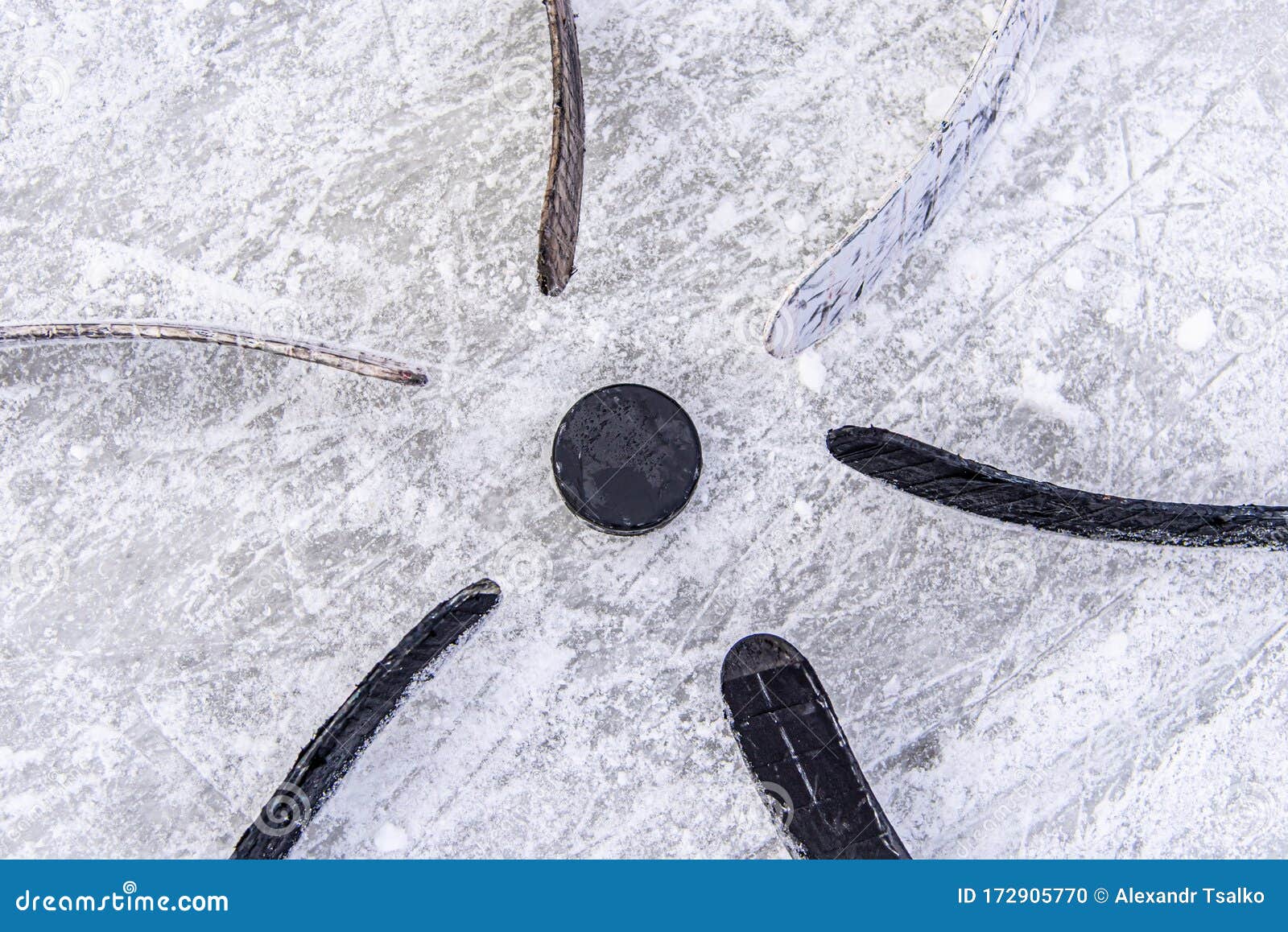 Hockey Team Put Putter Around the Washer Stock Photo Image of