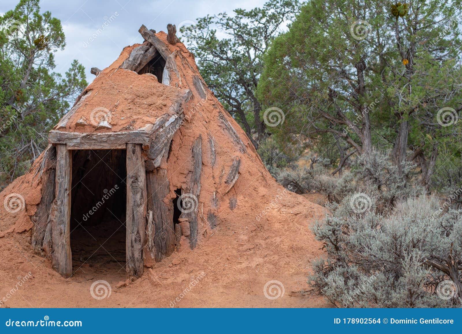 Twisted Uplifted Mount Bank Hogan Mud Hut House stock photo. Image of earth, kayenta - 178902564