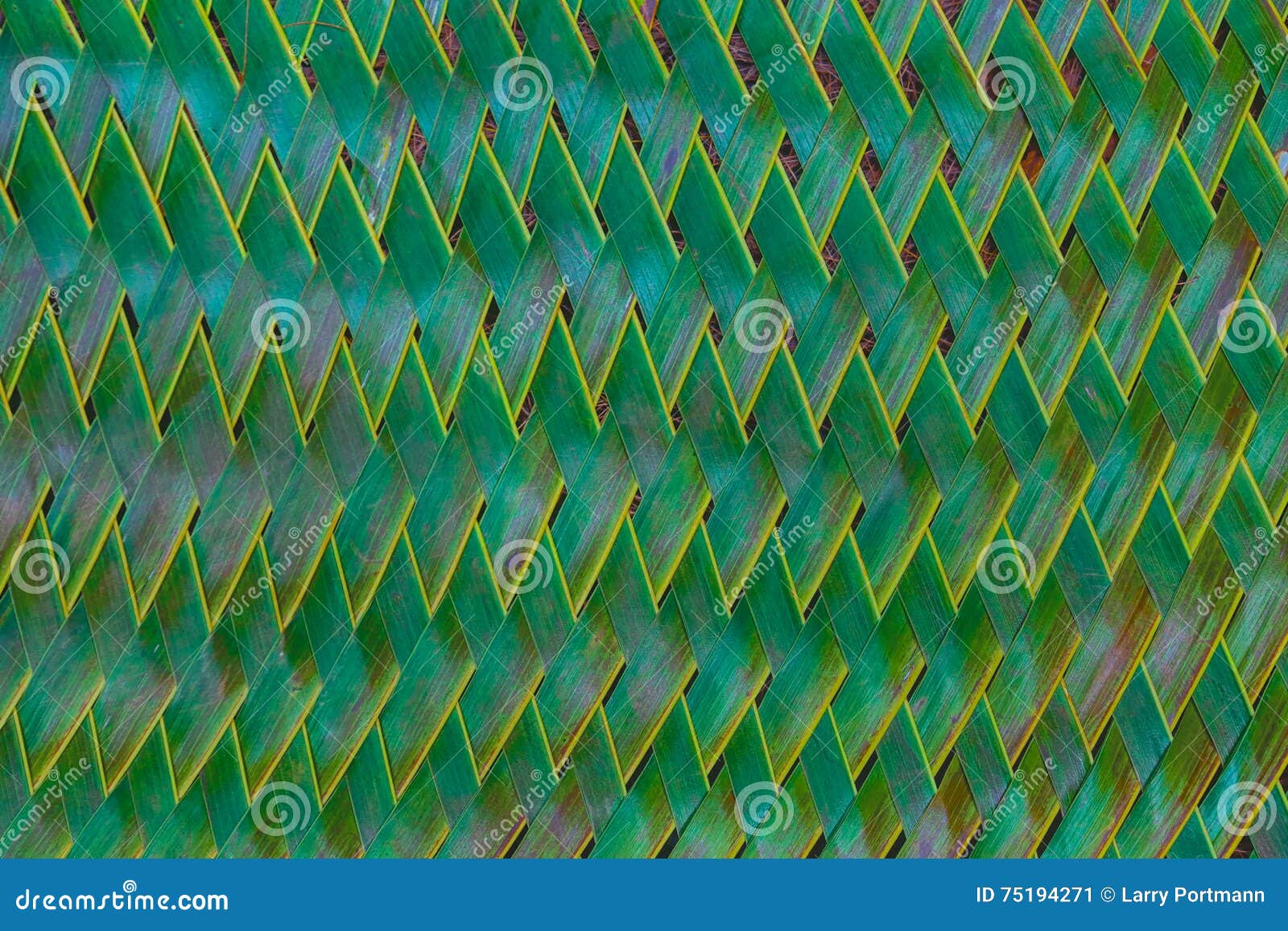 Detalle de la estera, tejida con paja de hoja de palma natural,  entrelazada, según la tradición indígena en Brasil Fotografía de stock -  Alamy