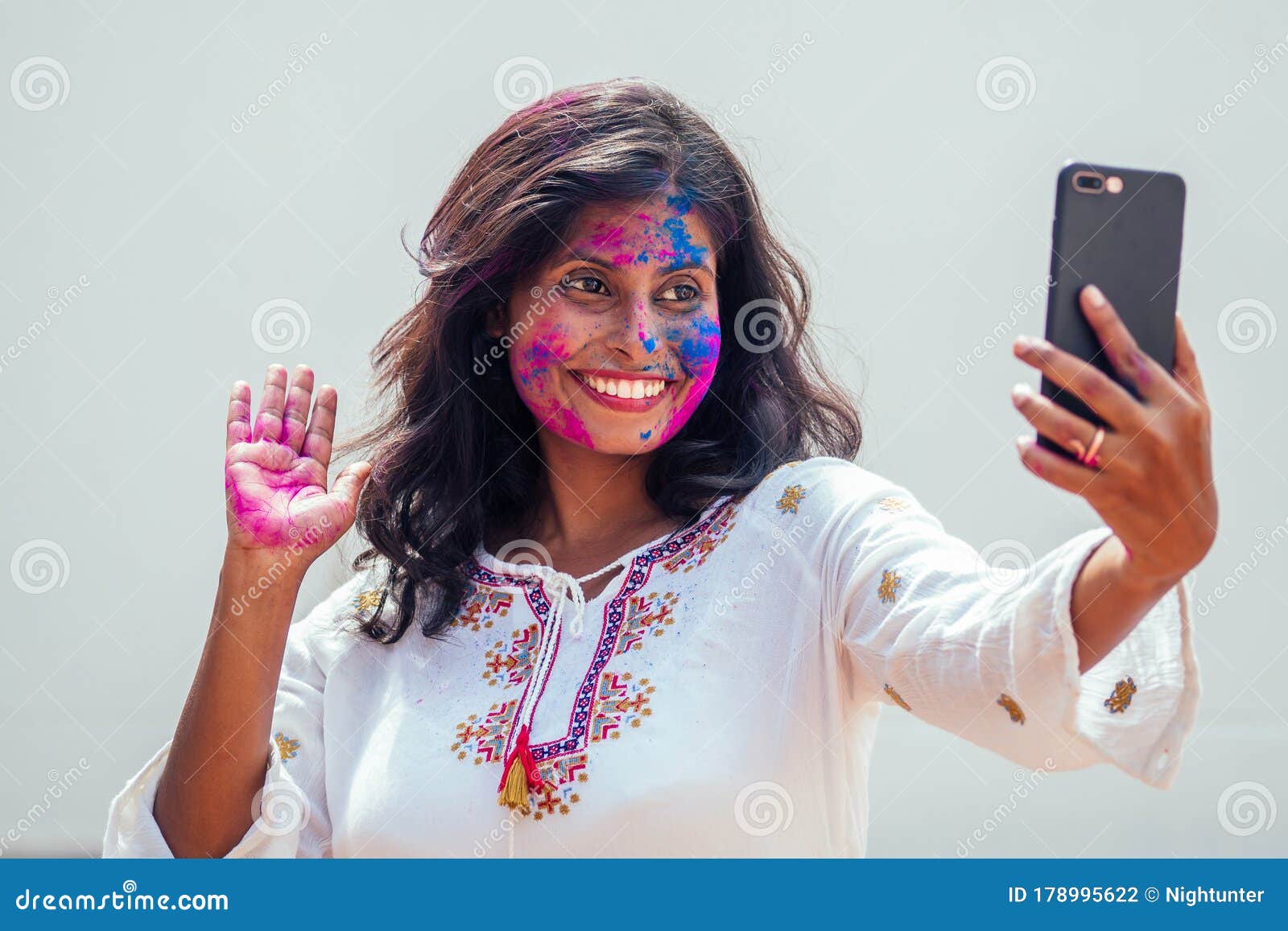 Lara Dutta poses for a Holi selfie with daughter Saira