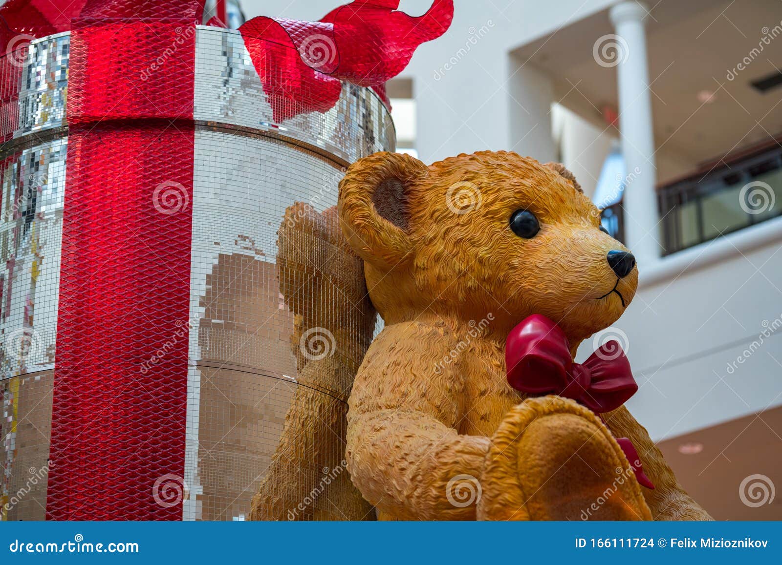 holiday bear aventura mall florida christmas decorations