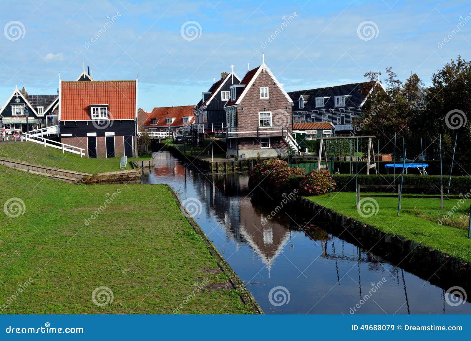 holiday to amsterdam and volendam landscape