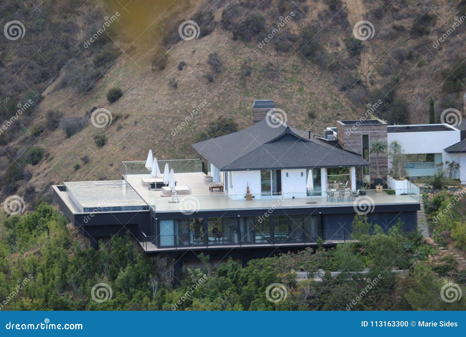 A House in the Hollywood Hills. Editorial Image Image of windows