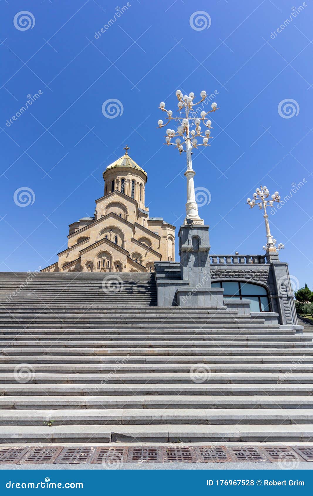 holy trinity cathedral of tblisi