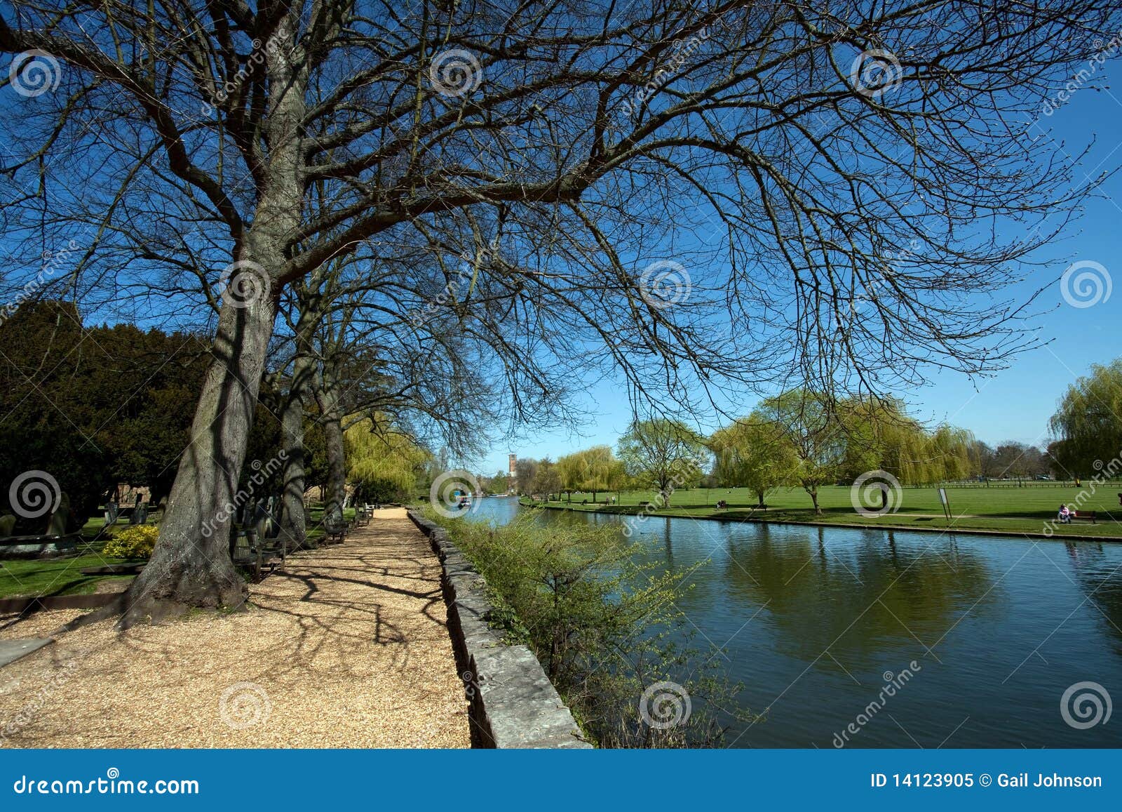 Holy Trinity Church and Graveyard Stock Image - Image of shakespeare ...