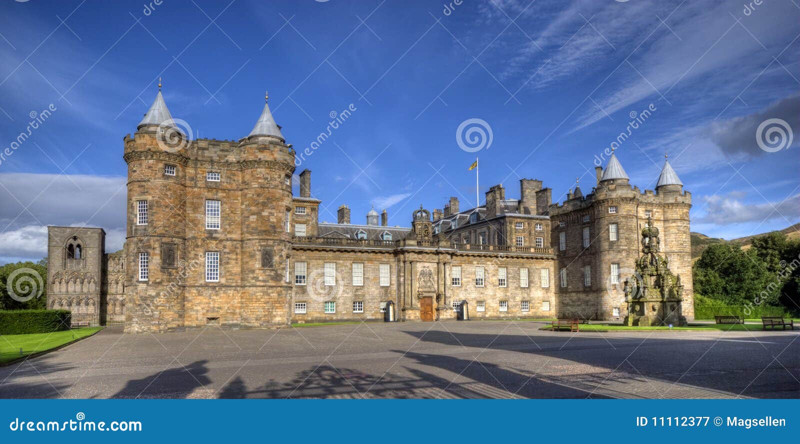 Holyrood house stock image. Image of residence, queens 11112377