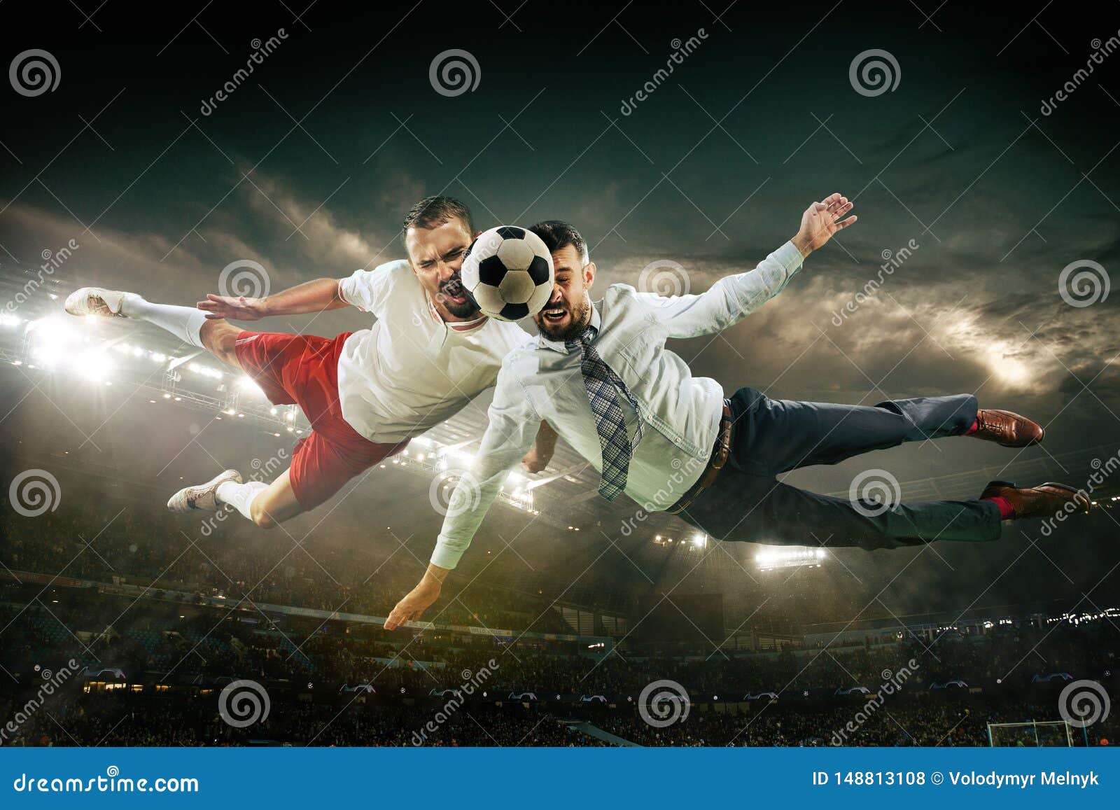 Hombre De La Oficina Como Futbolista Del Fútbol O En El Estadio Foto de archivo - Imagen de librero, juego: 148813108 Hombre De La Oficina Como Futbolista Del Fútbol O En El Estadio Foto de archivo - Imagen de librero, juego: 148813108