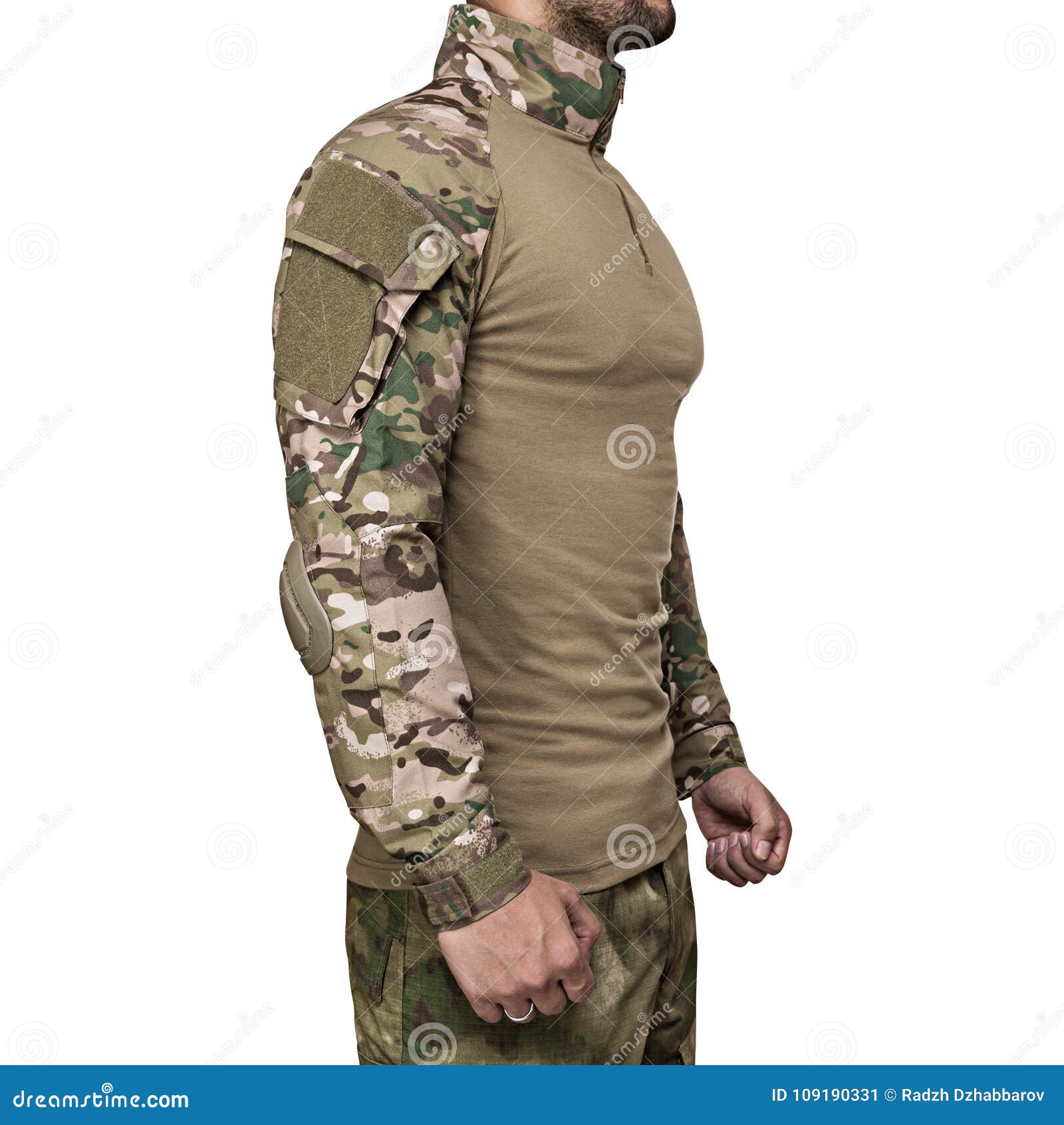 Hombre En El Uniforme Militar, Camuflaje Imagen de archivo Imagen de casco, fuerza: 109190331