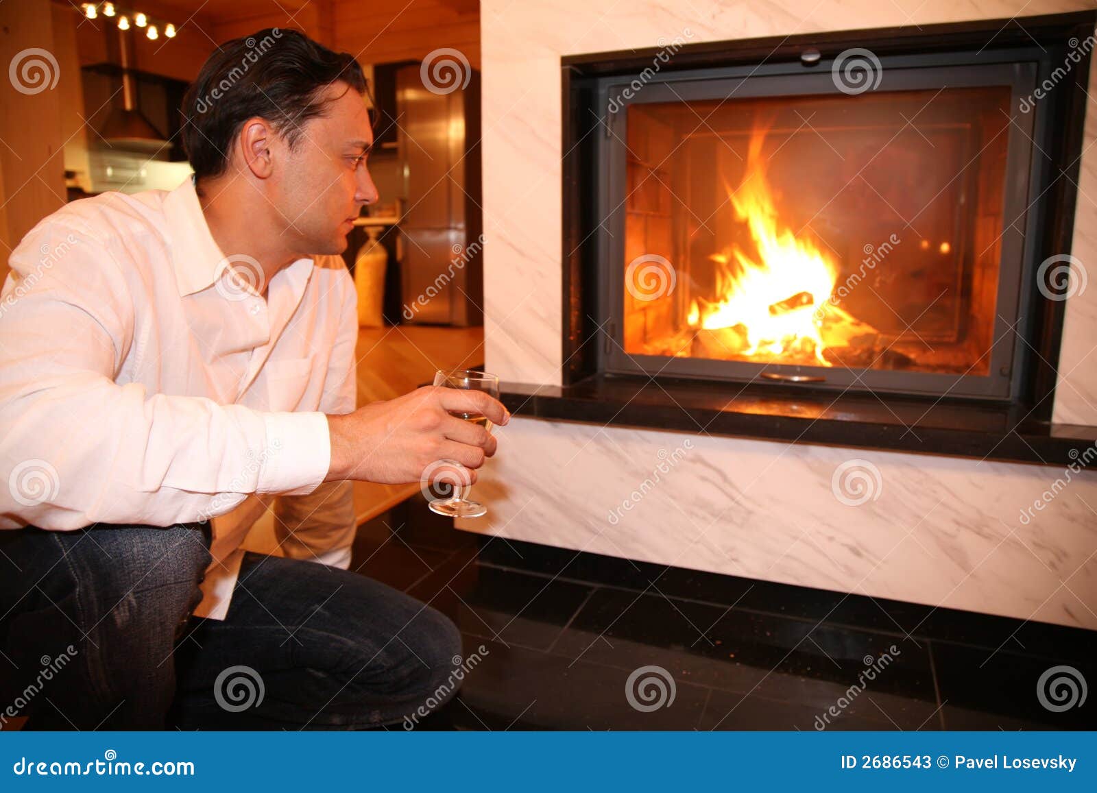 Expresa tu momento " in situ " con una imagen - Página 21 Hombre-y-chimenea-2686543