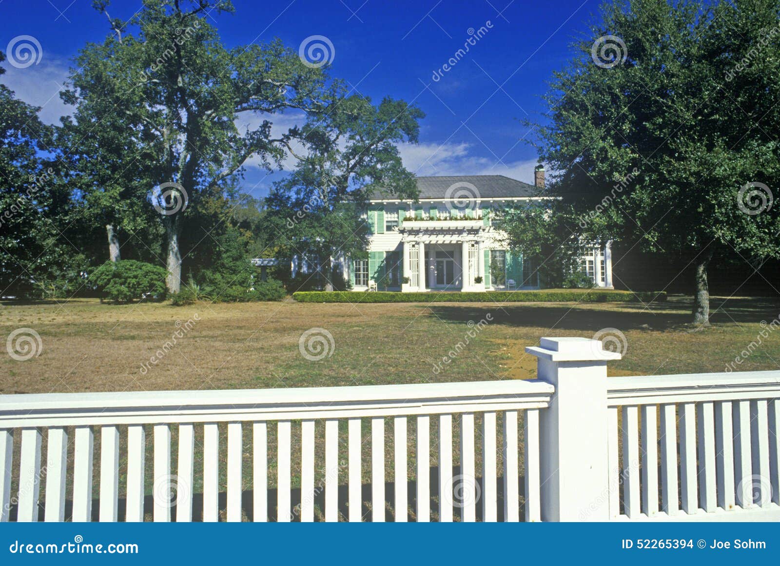 Home in Biloxi, MS stock photo. Image of residence, deep 52265394