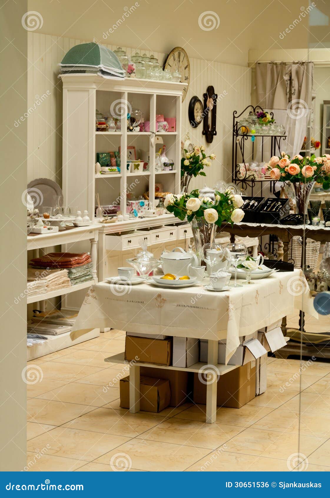 Home Decor And Dishes Shop Royalty Free Stock Image Home Decor And Dishes Shop Royalty Free Stock Image
