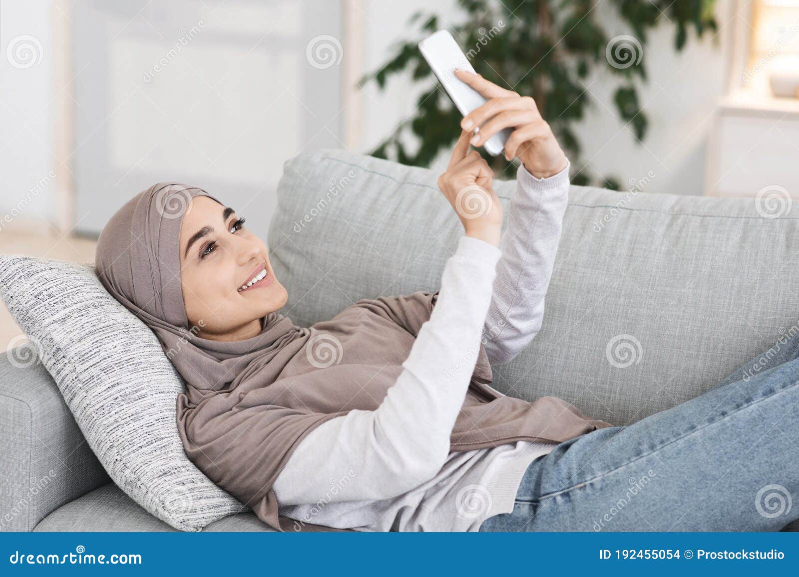 Arabia girl mobile number
