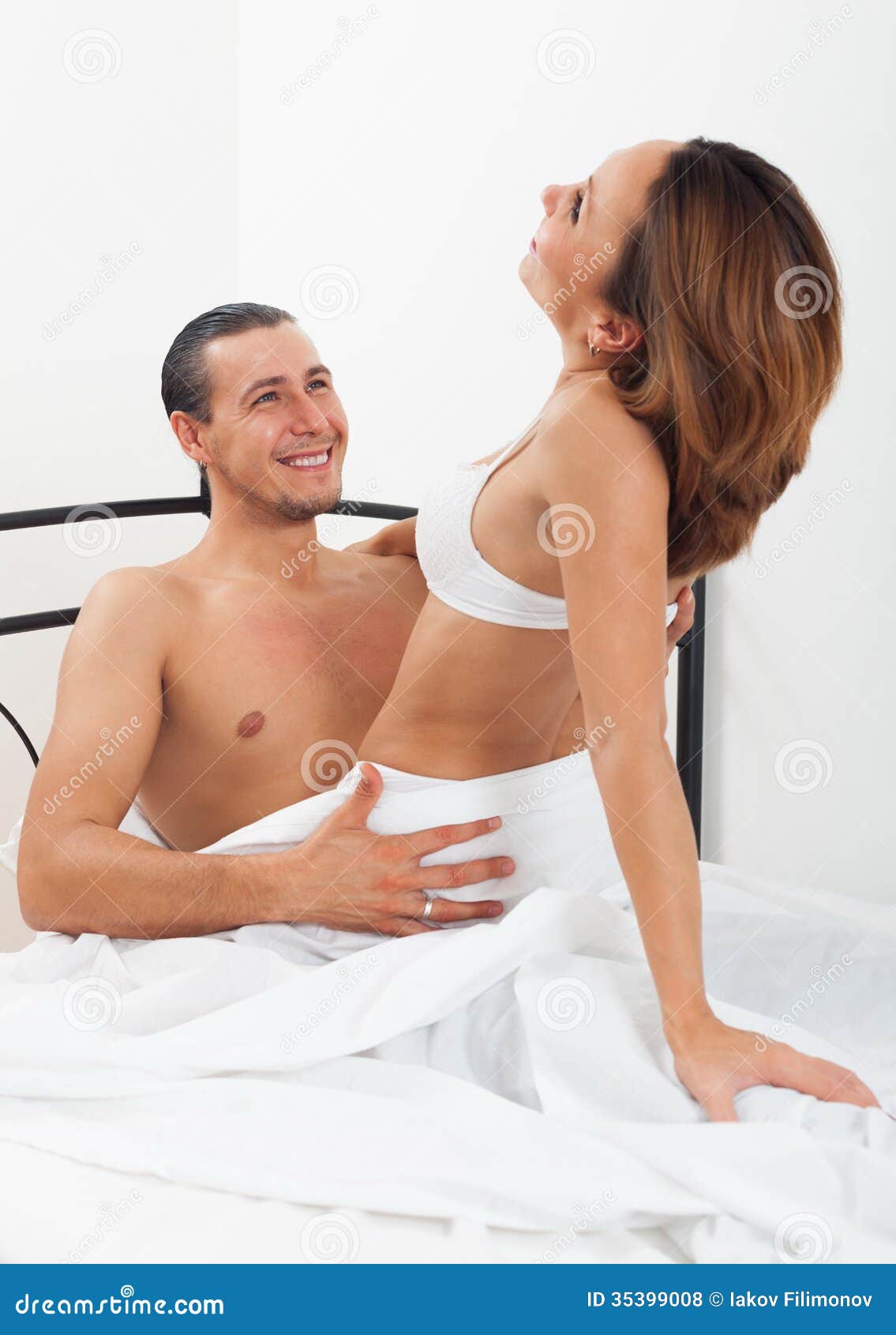 Homem Com a Esposa Que Tem O Sexo Foto de Stock imagem