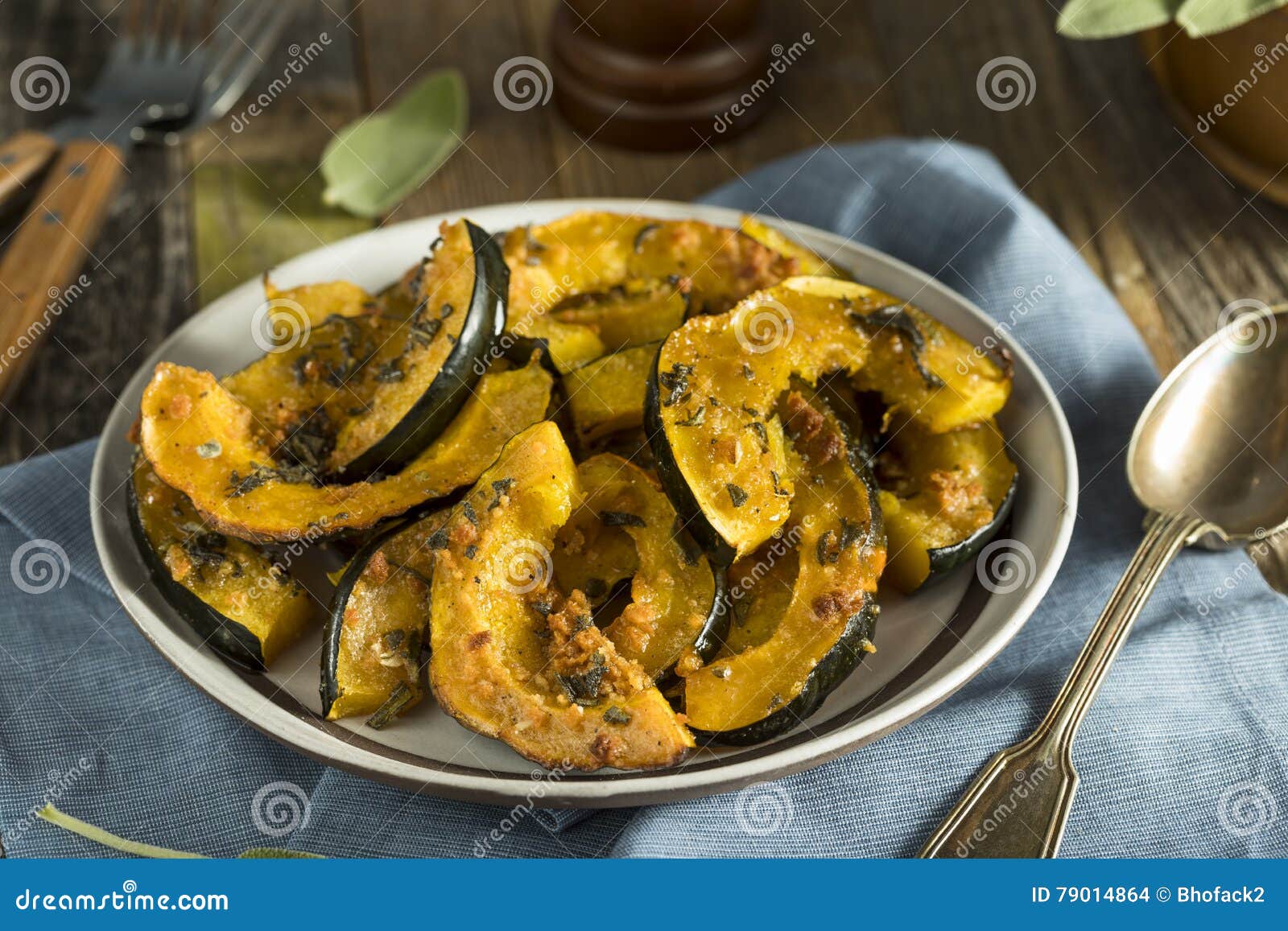 homemade autumn baked acorn squash