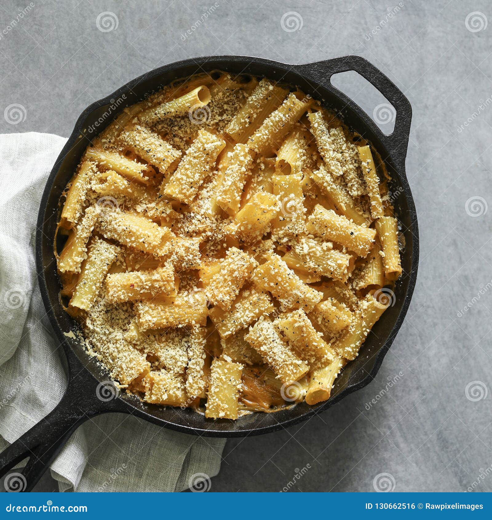 homemade baked vegan mac n cheese