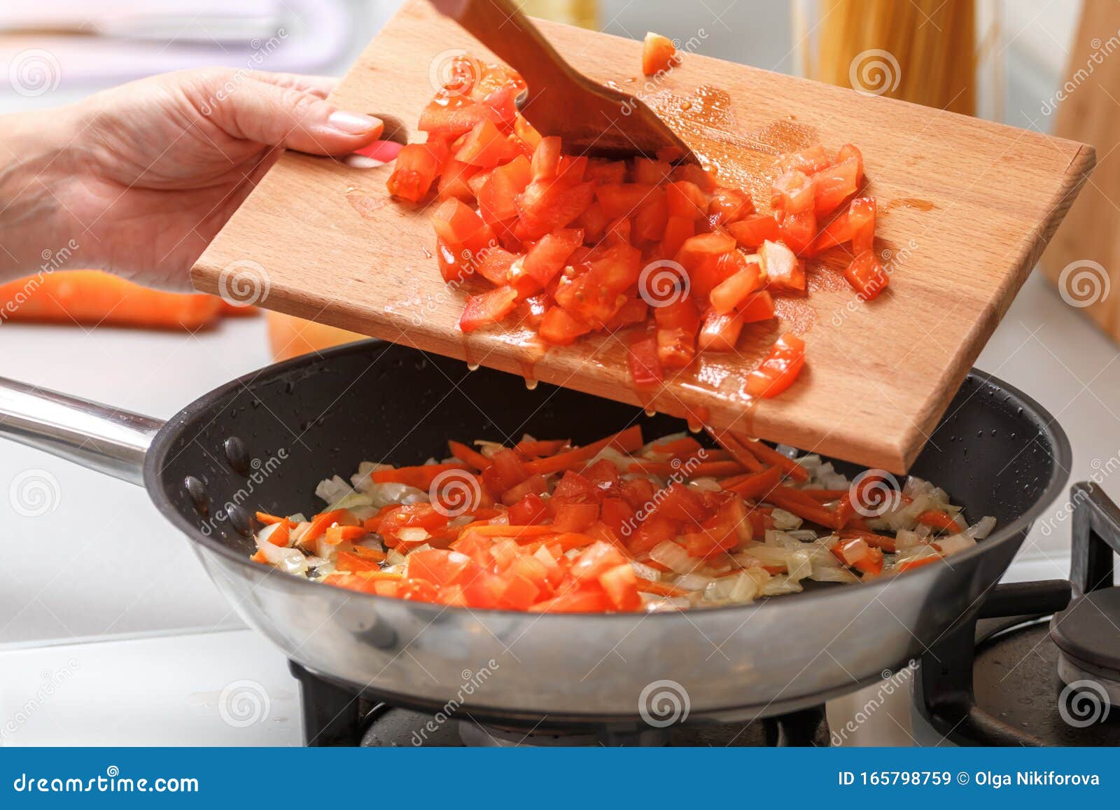 can you put hot pan cutting board