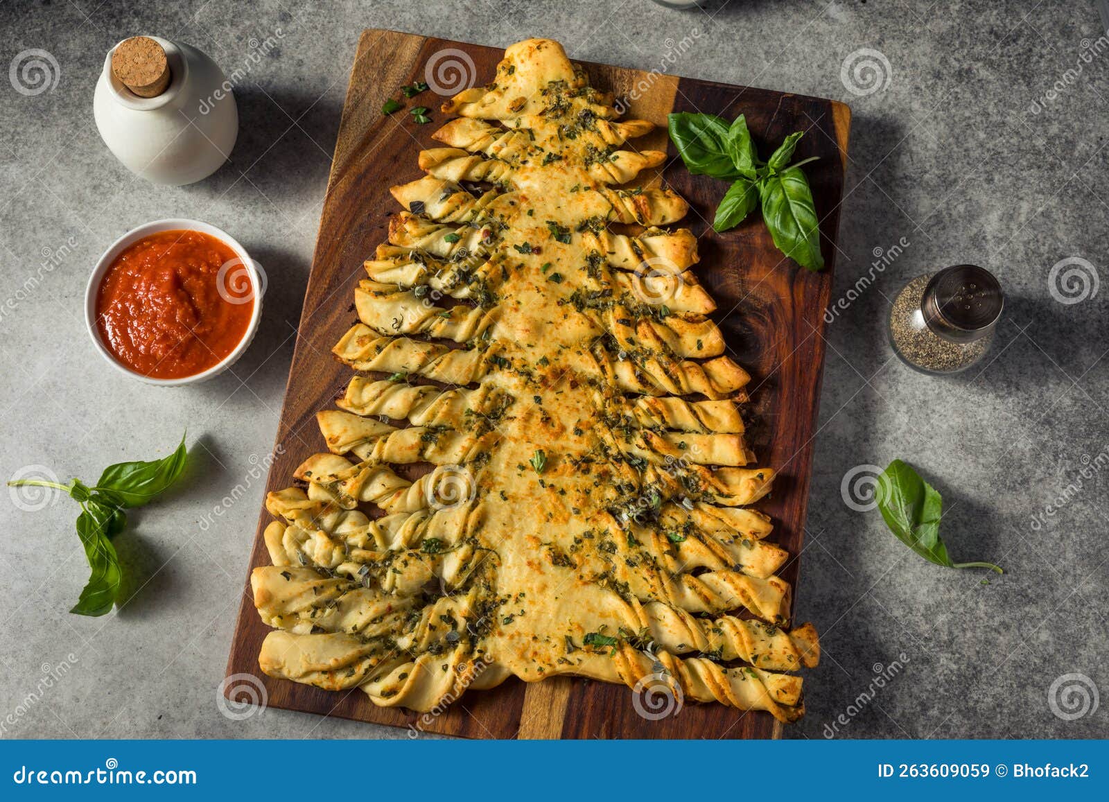 Homemade Pull Apart Christmas Tree Garlic Bread Stock Image Image of