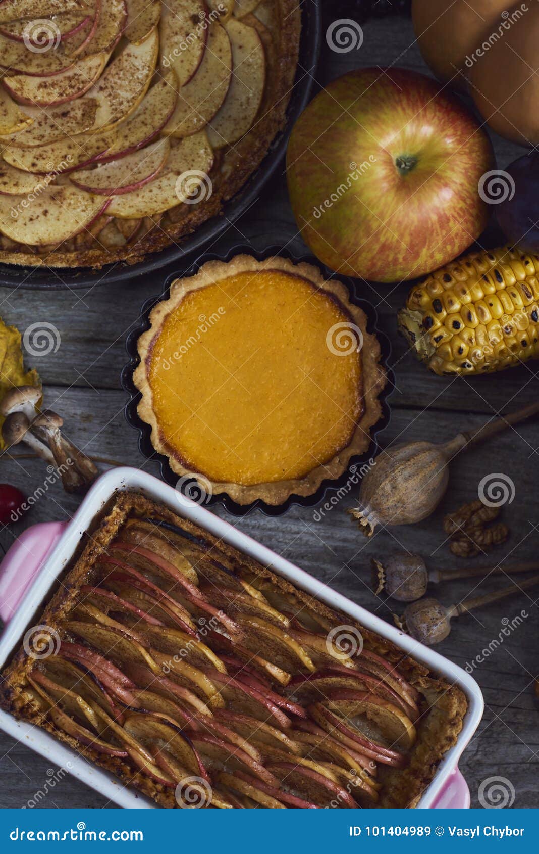 Autumn Background. Homemade Pumpkin, Apple Pies for Thanksgiving Stock ...