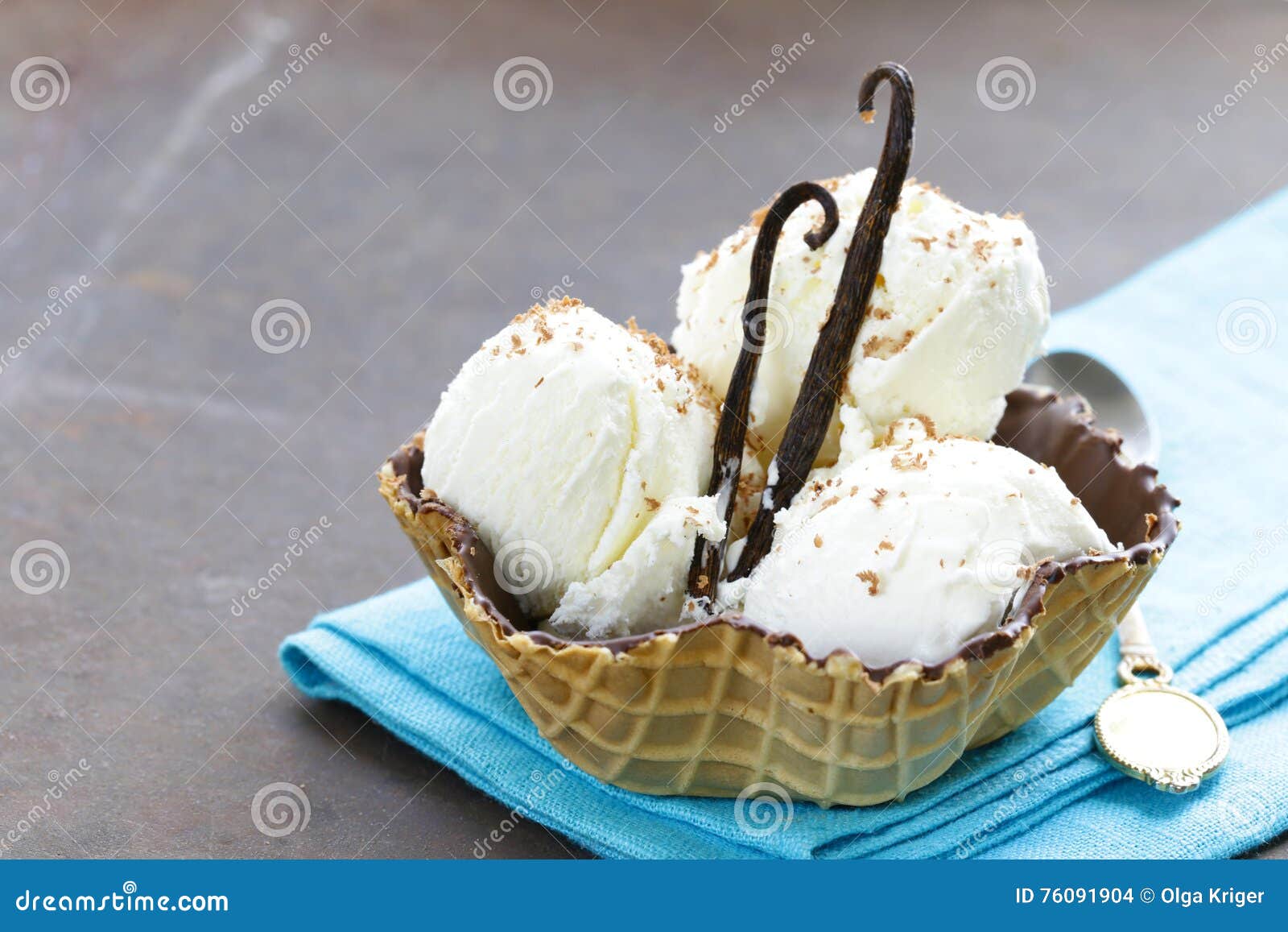 Homemade vanilla ice cream stock photo. Image of food 76091904