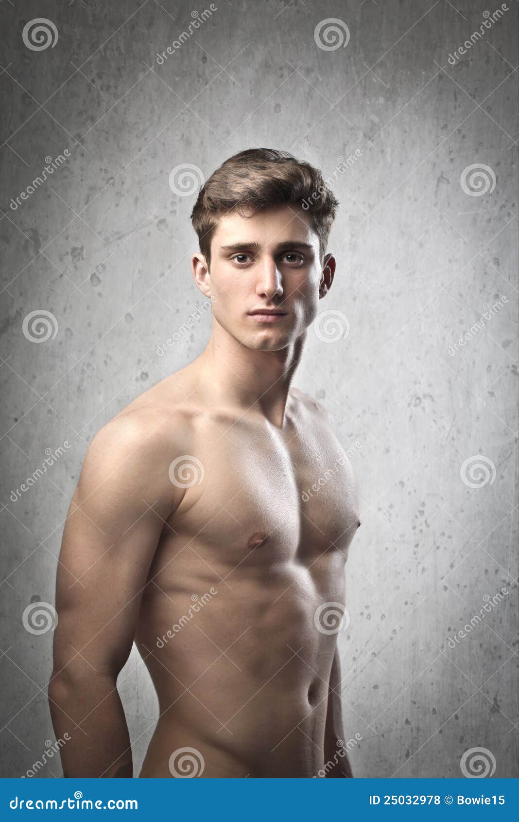 Homme bien bati photo stock. Image du homme, grunge, masculin 25032978