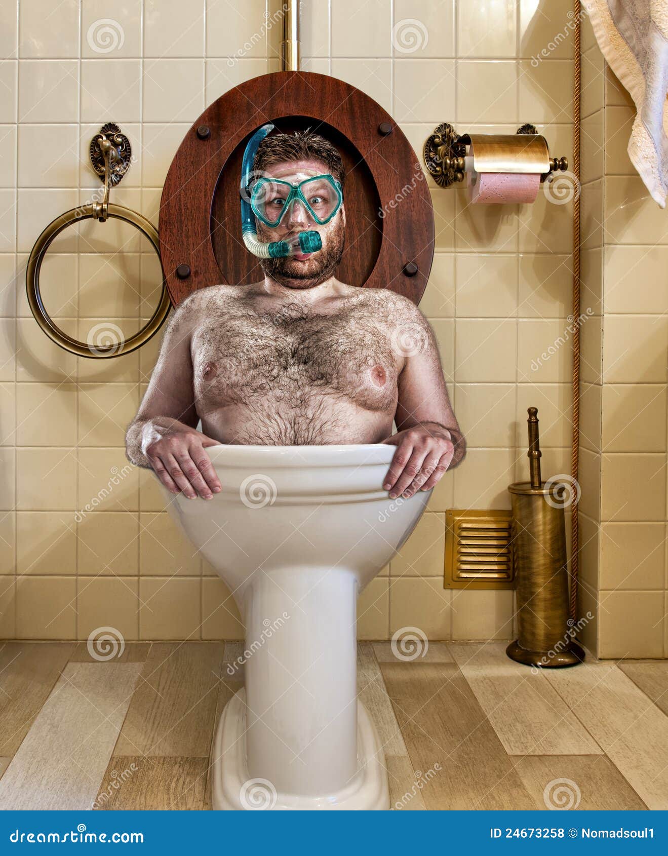 Homme Bizarre Dans La Toilette De Cru Photo stock - Image du luxe, humeur:  24673258