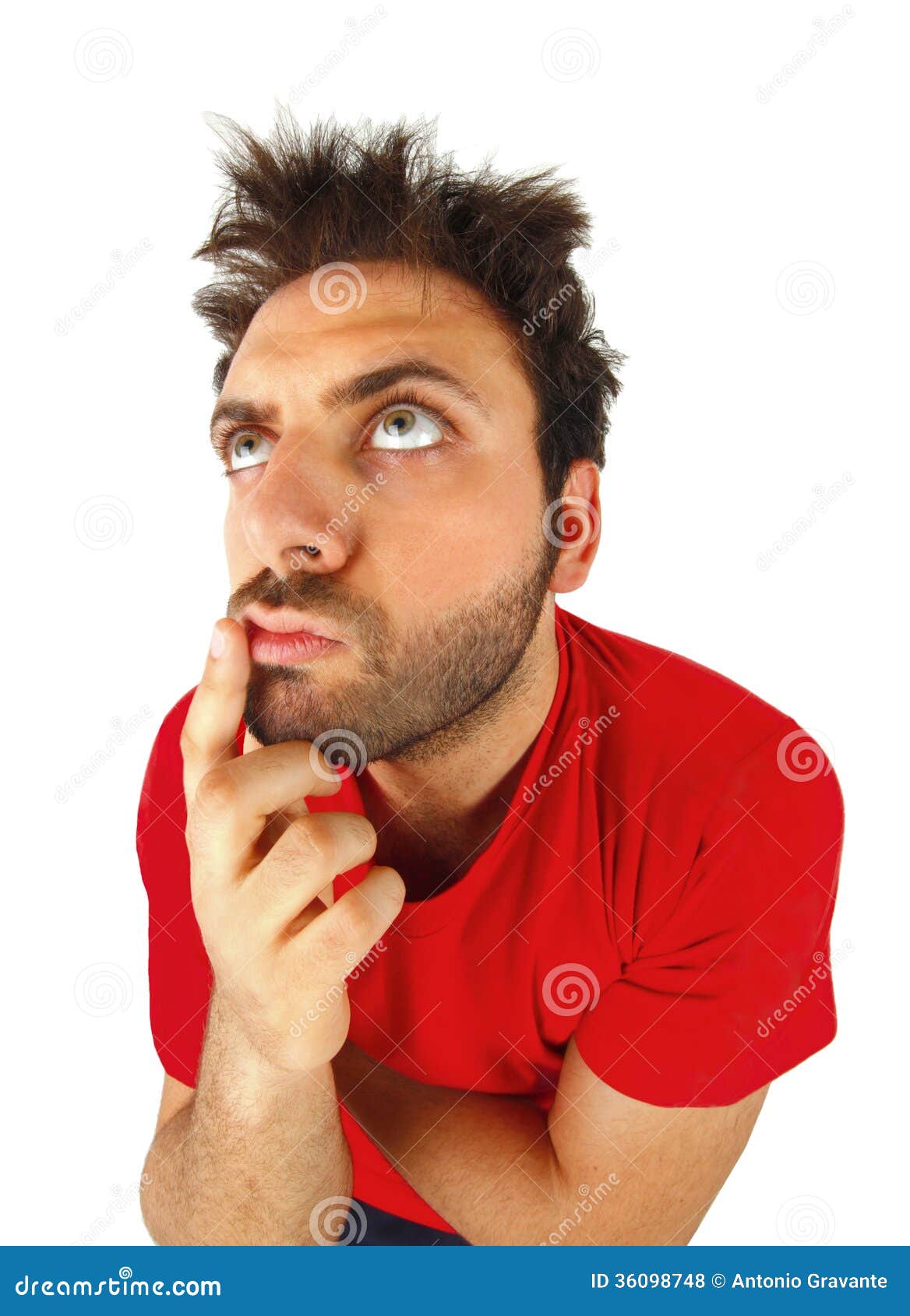 Homme Qui Pense Avec Le T Shirt Rouge Photo Stock Image Du