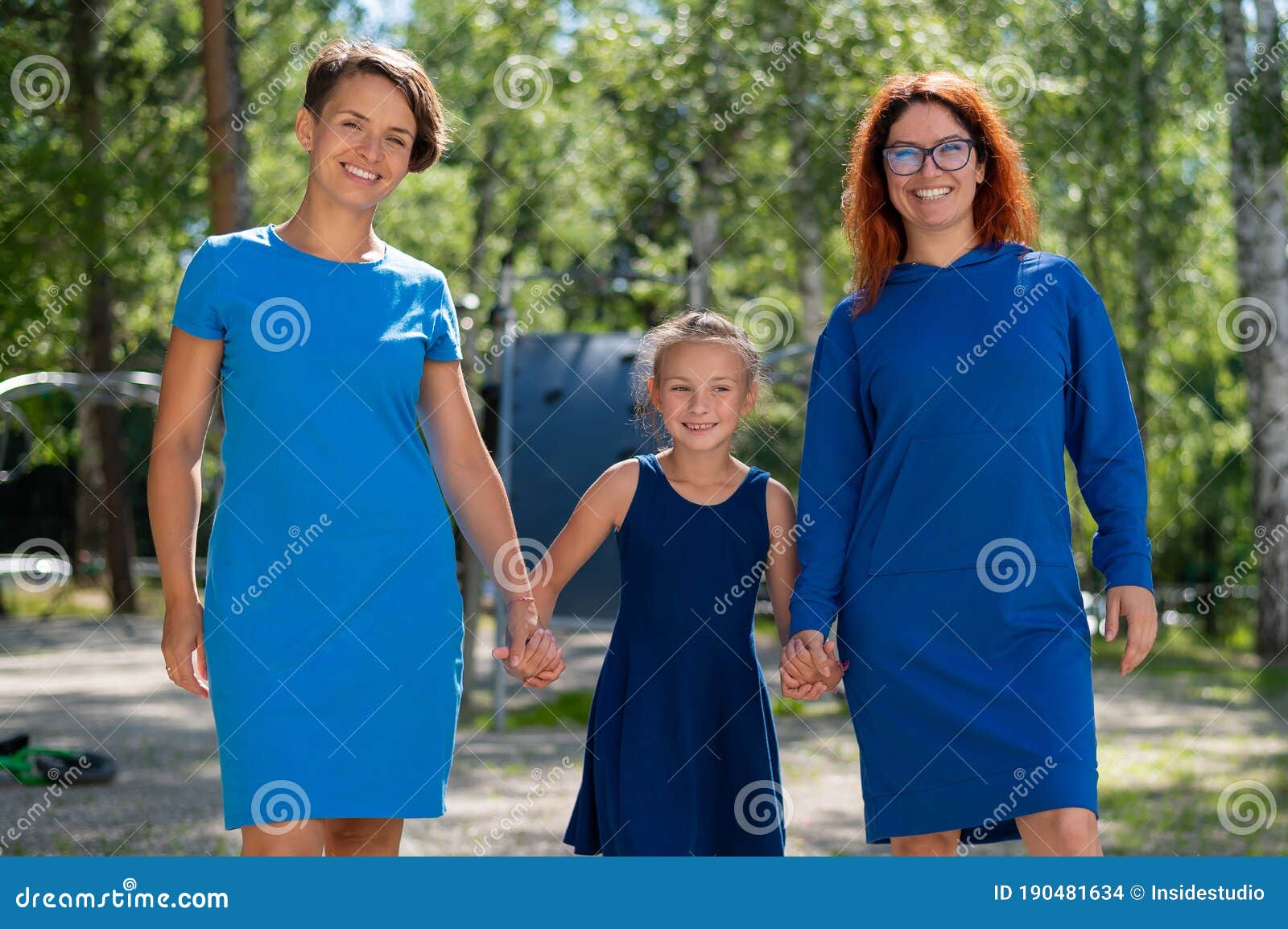 Lesbian Mom And Daughters