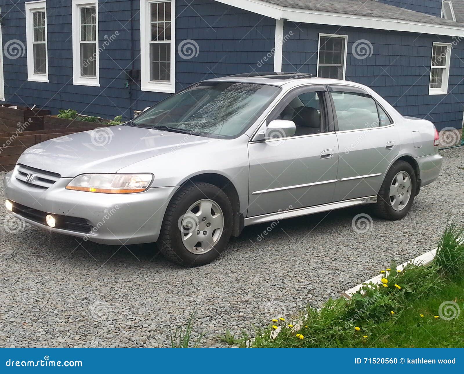 Honda Accord, garée sous un angle