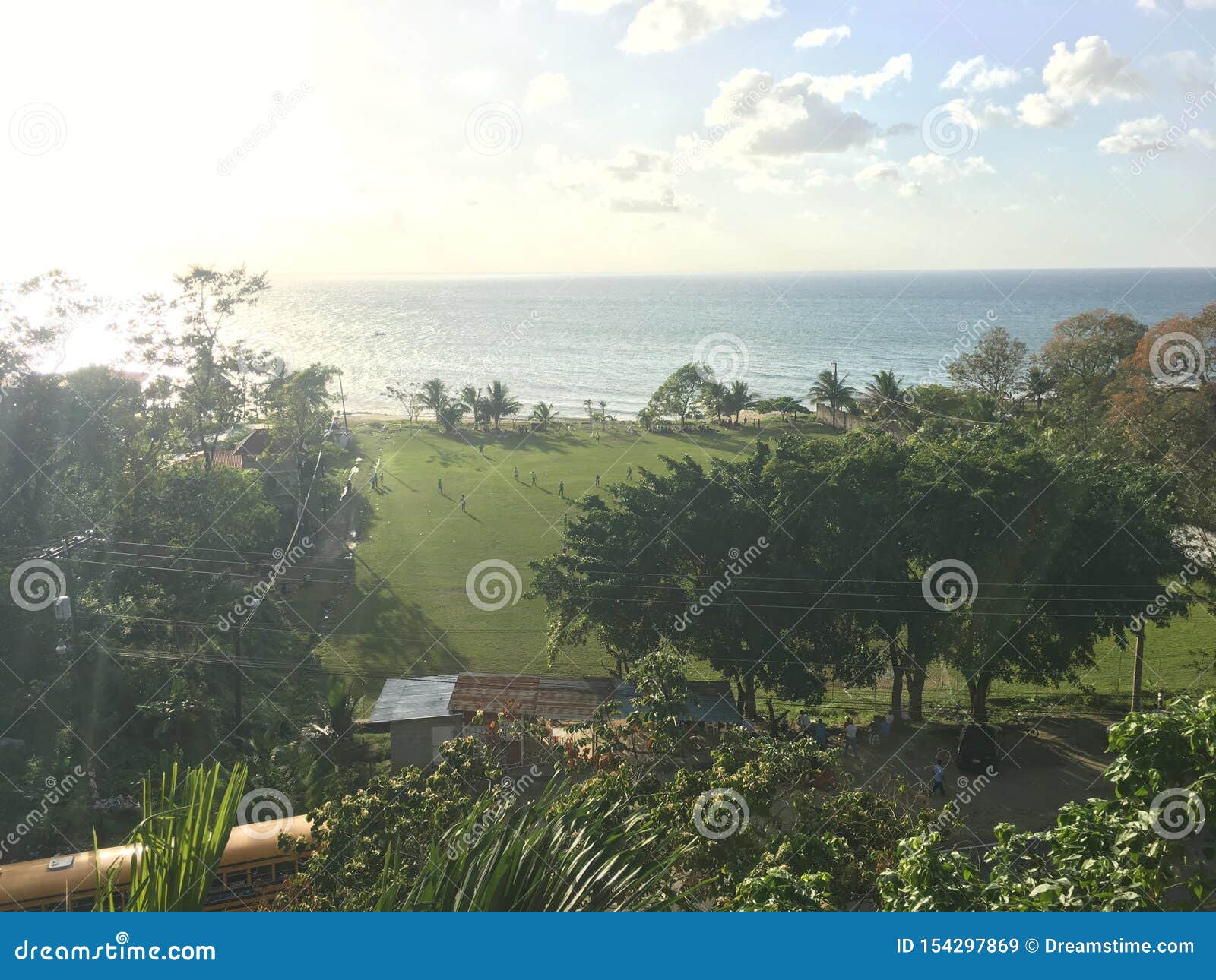 honduras landscape, mar, atlantico, caribe, nice, day, sunny, trees, clouds