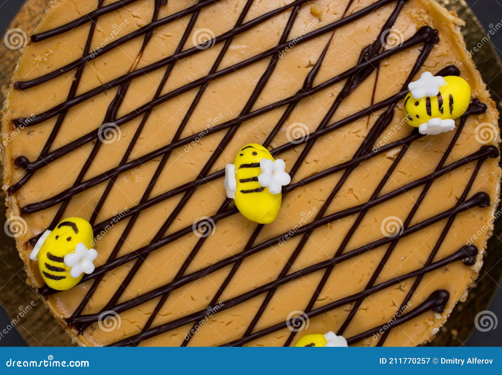 Honey Cake with Edible Bees on Top, the Top of the Cake is Decorated in a  Cage of Chocolate Lines. Concept for Birthday, Meeting Stock Image - Image  of frosted, fancy: 211770257