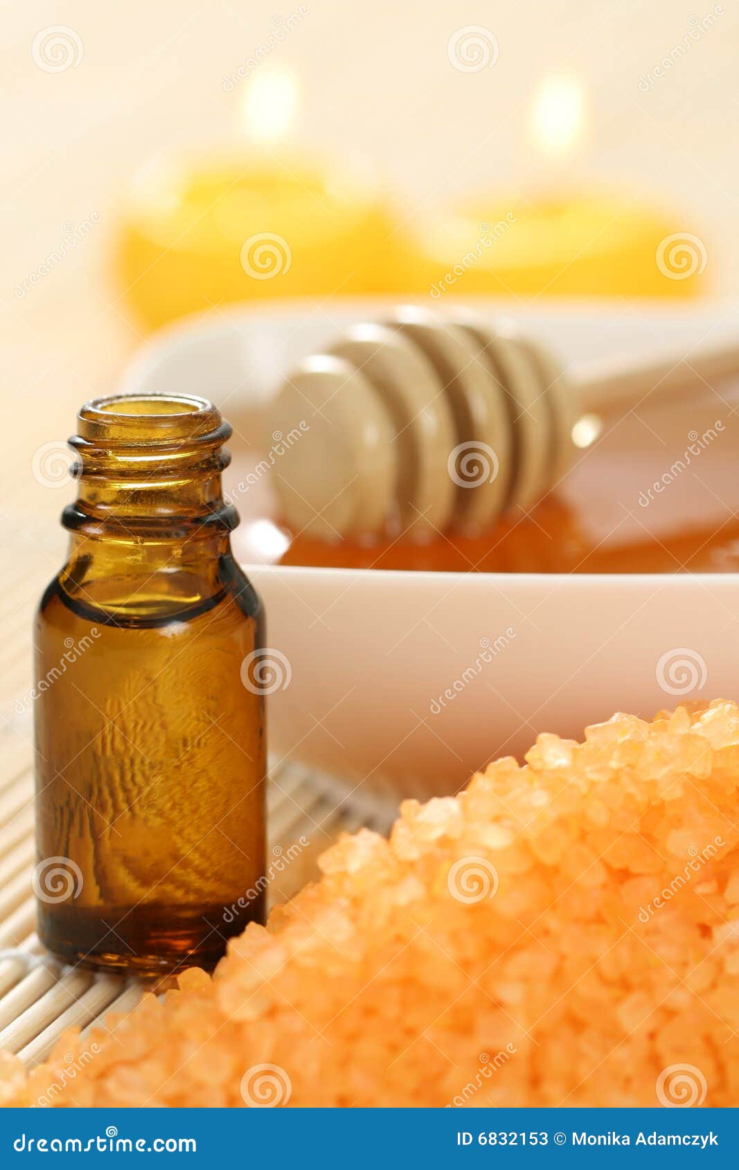 Honey essential oil stock image. Image of wellbeing, body - 6832153