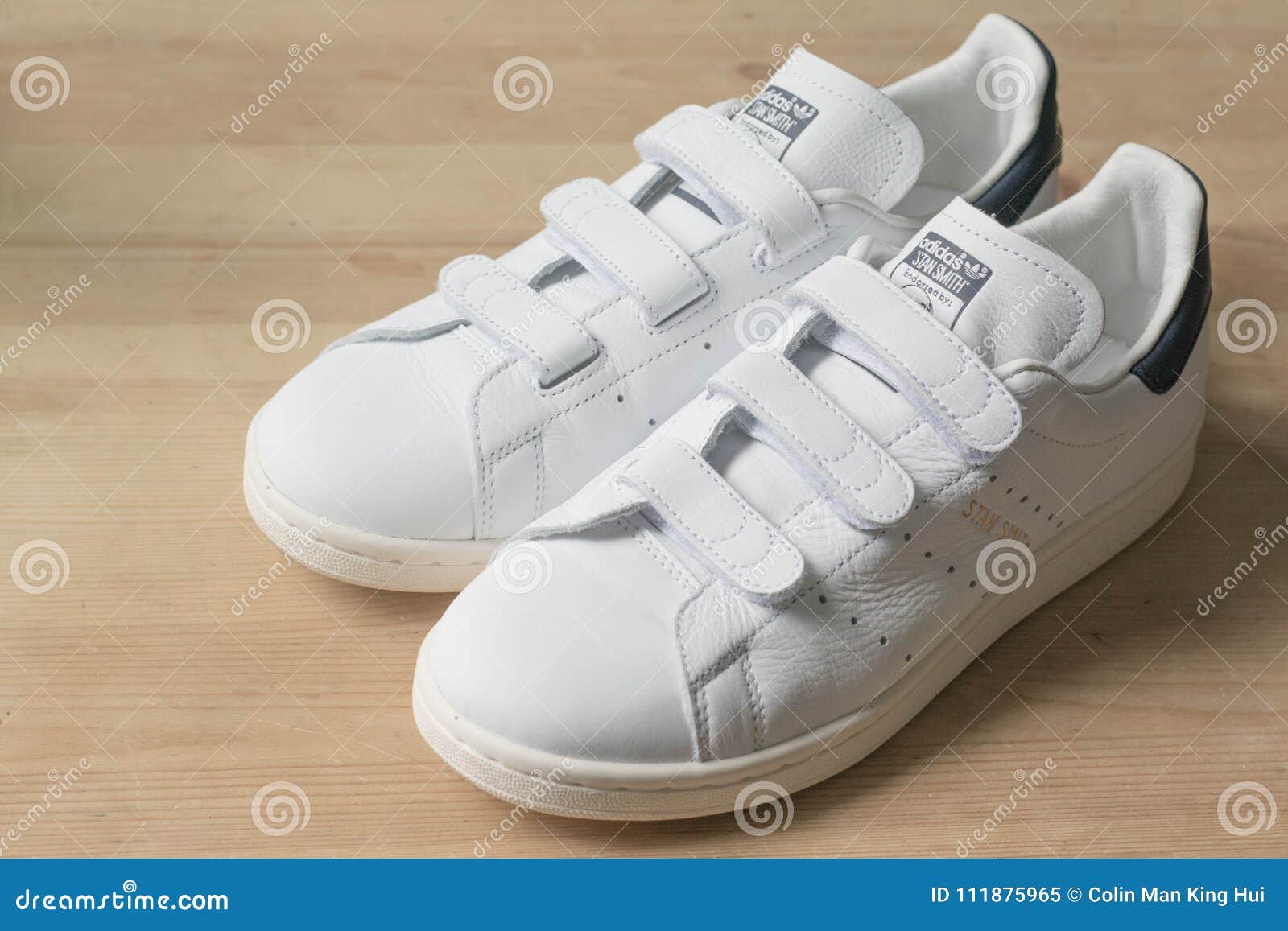 morgue Borgerskab verden Hong Kong, China - 6th July, 2016: Adidas Originals White and Navy Stan Smith Velcro Trainers on a Wooden Surface Editorial Image - Image of adidas, editorial: 111875965 morgue Borgerskab verden Hong Kong, China - 6th July, 2016: Adidas Originals White and Navy Stan Smith Velcro Trainers on a Wooden Surface Editorial Image - Image of adidas, editorial: 111875965