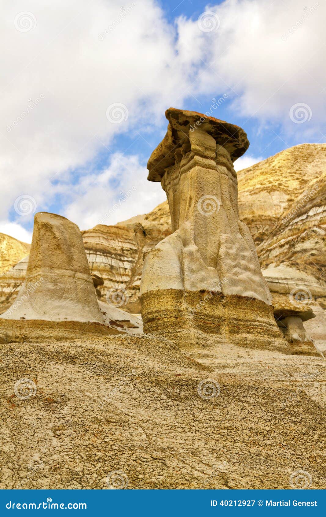 Hoodoos Drumheller valley stock image. Image of canada 40212927
