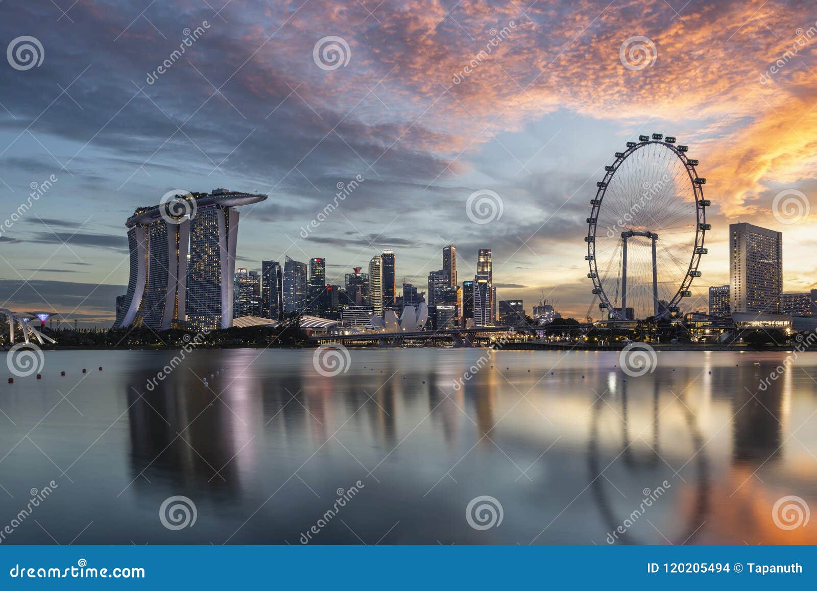 Horizon De Marina Bay Au Coucher Du Soleil Singapour Image