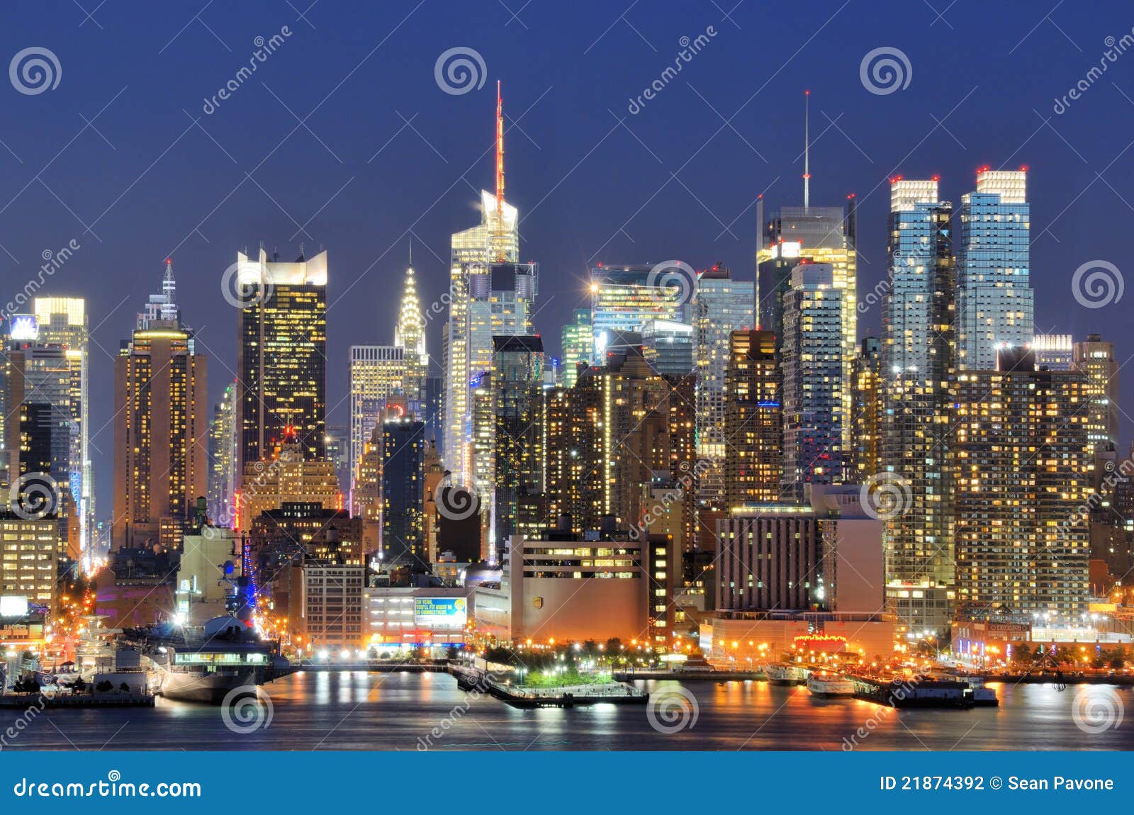 Horizon de New York City photographie éditorial. Image du appartement