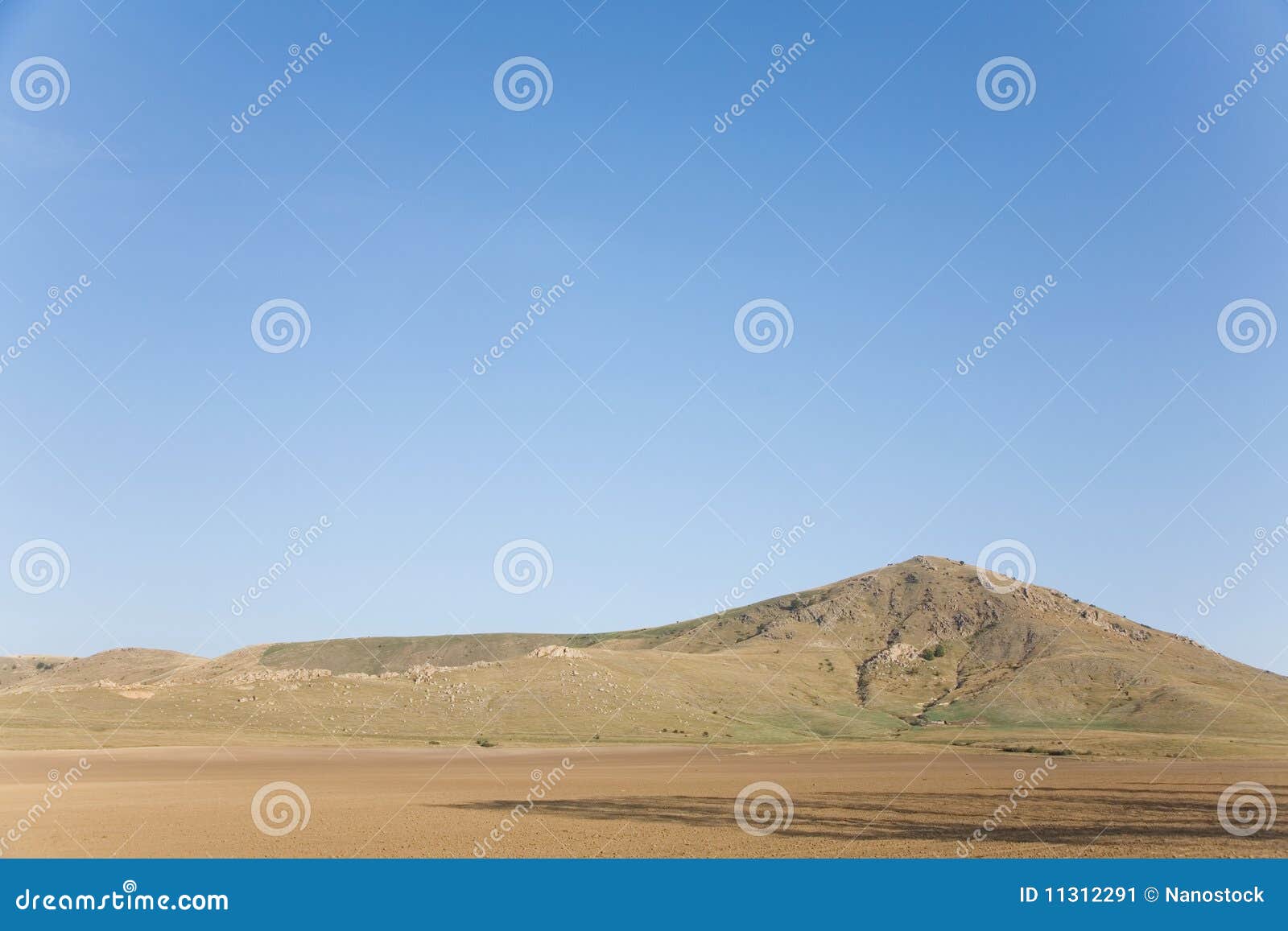 Horizontal accidenté. Une belle vue des côtes dans Dobrogea, la montagne la plus ancienne demeure en Roumanie.