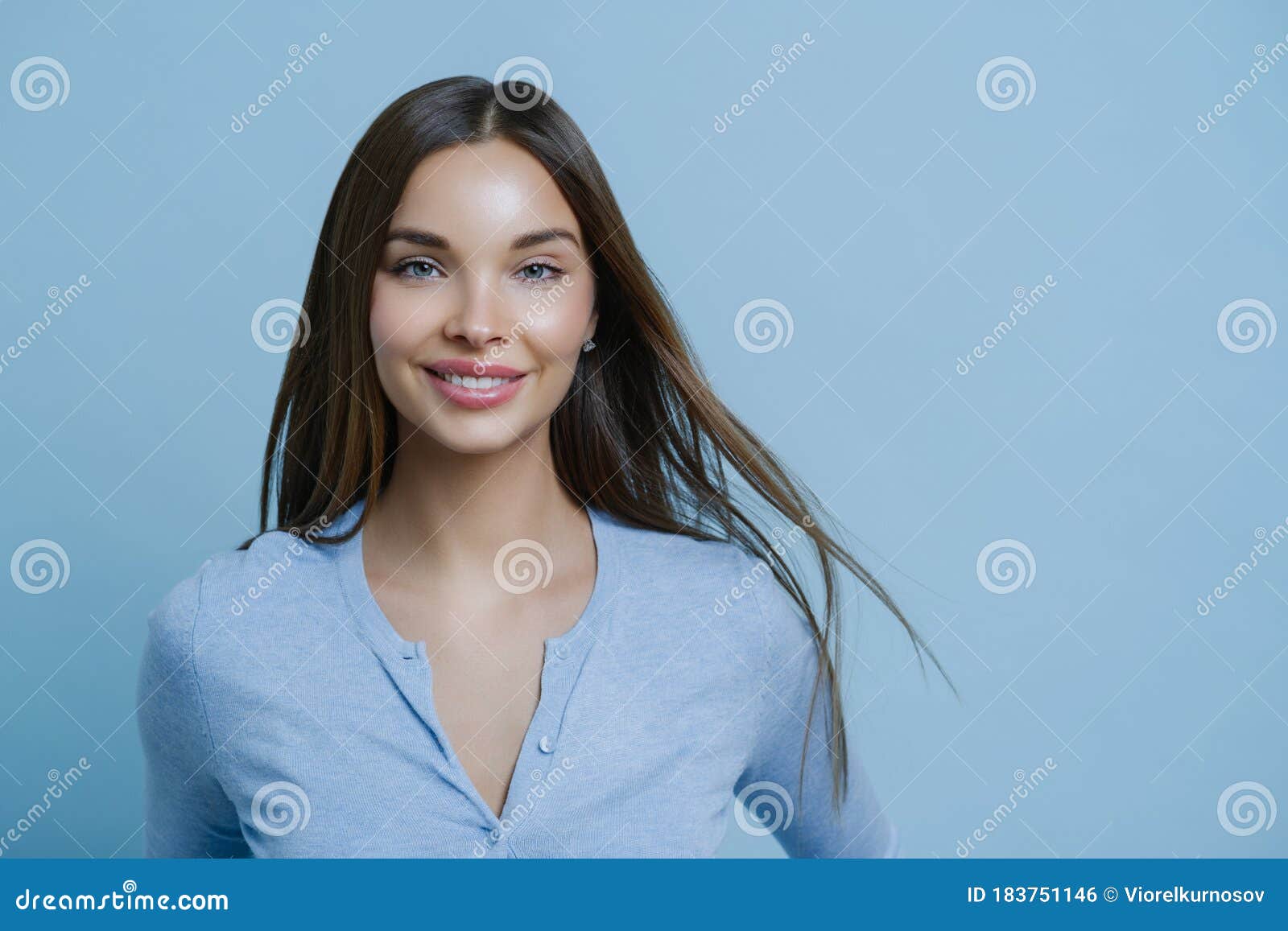 Horizontal Shot of Lovely Woman Has Healthy Beautiful Hair, Makeup, Happy  To Get New Job Position, Comes To Interview, Gets Ready Stock Photo - Image  of healthy, cheerful: 183751146