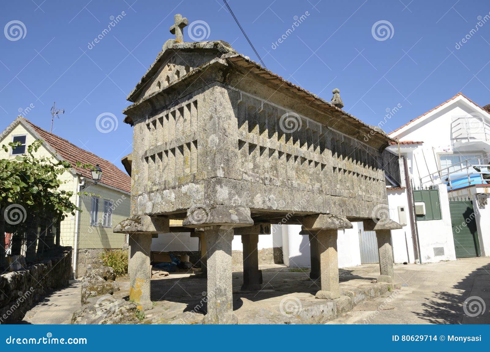 horreo, a galician granary
