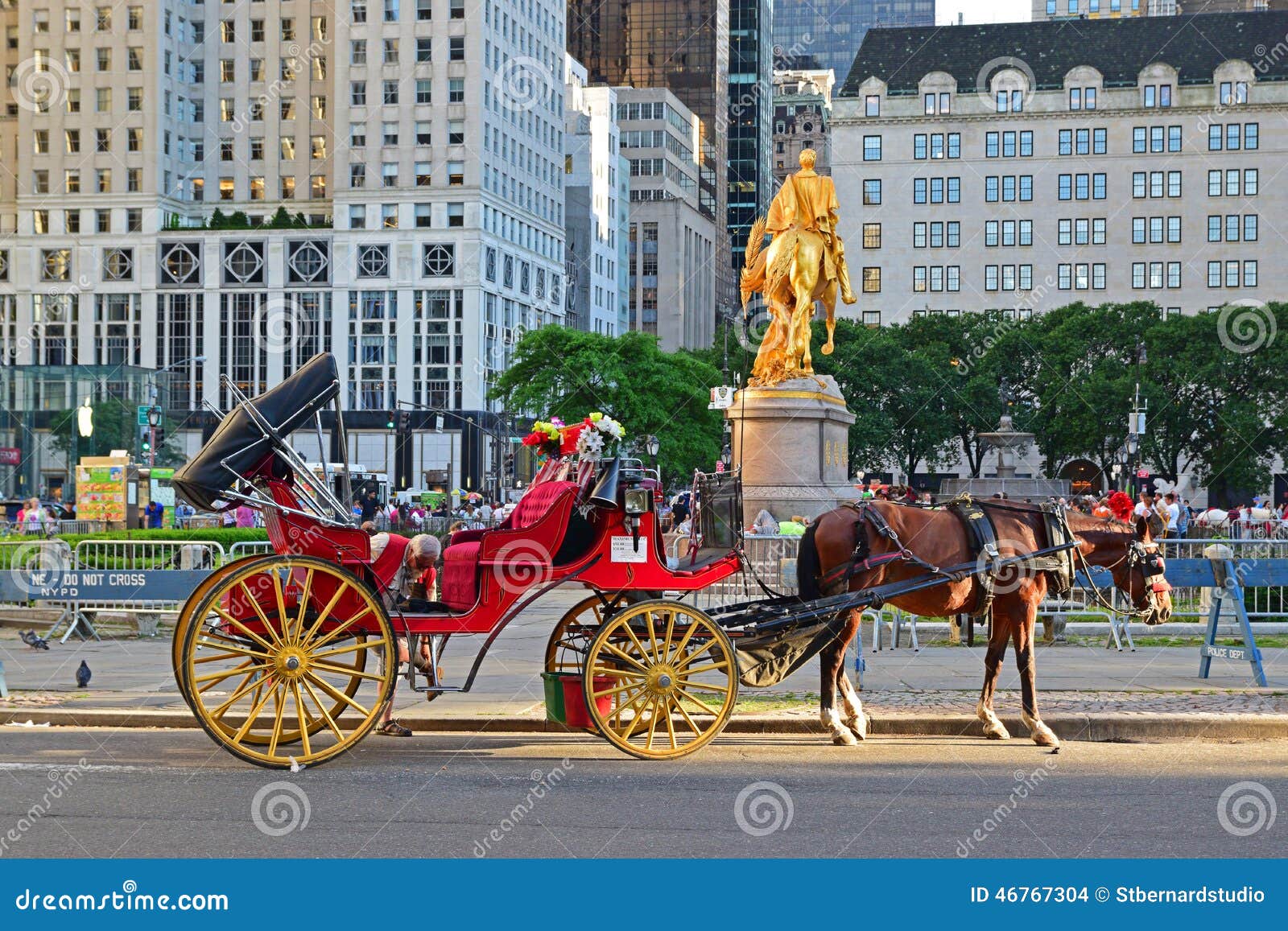 Horse Carriage in Front of Gold Statue Square & Grand Army Plaza in the ...