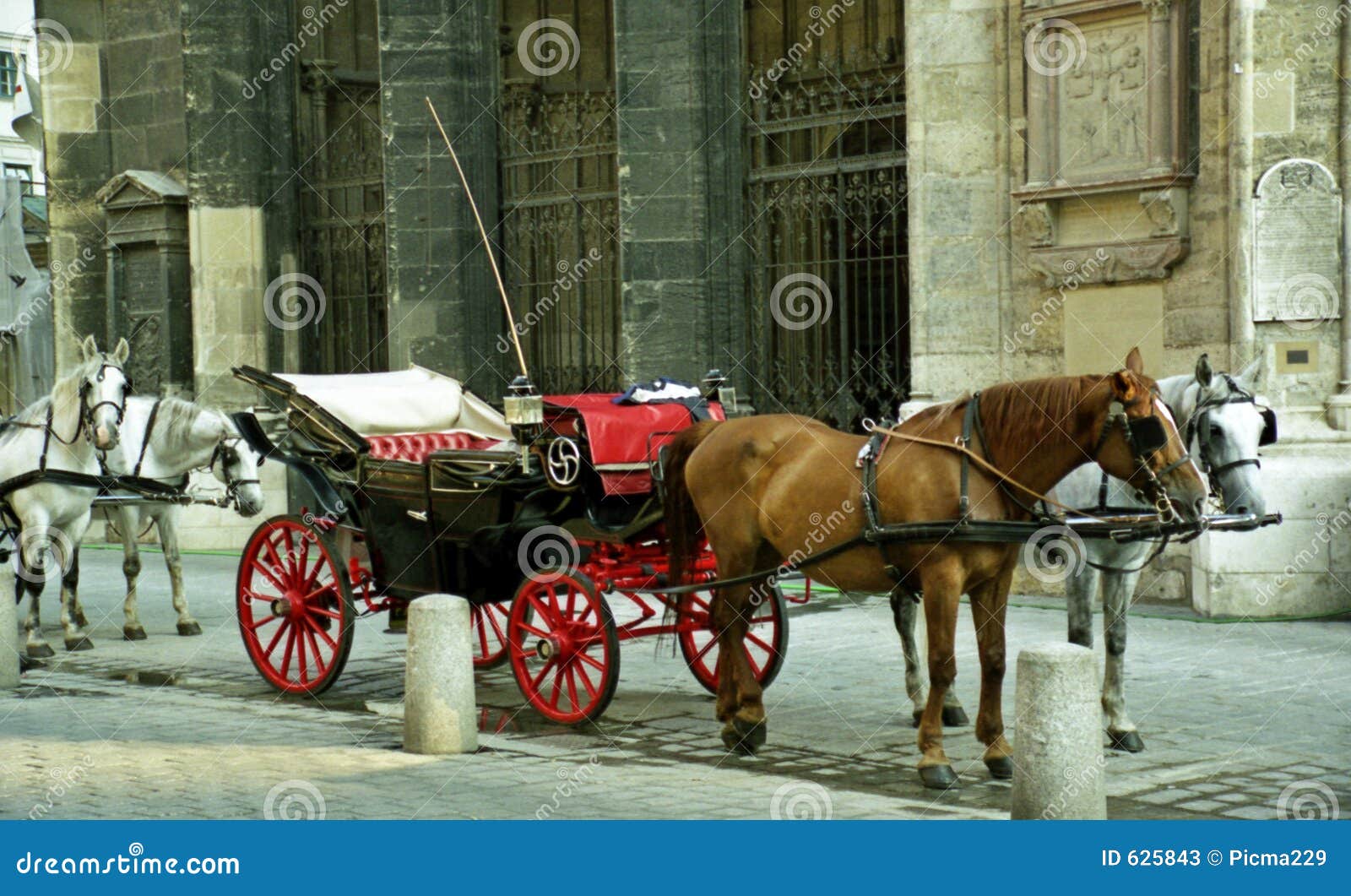 Horsedrawn vehicle stock image. Image of carriage, slow 625843