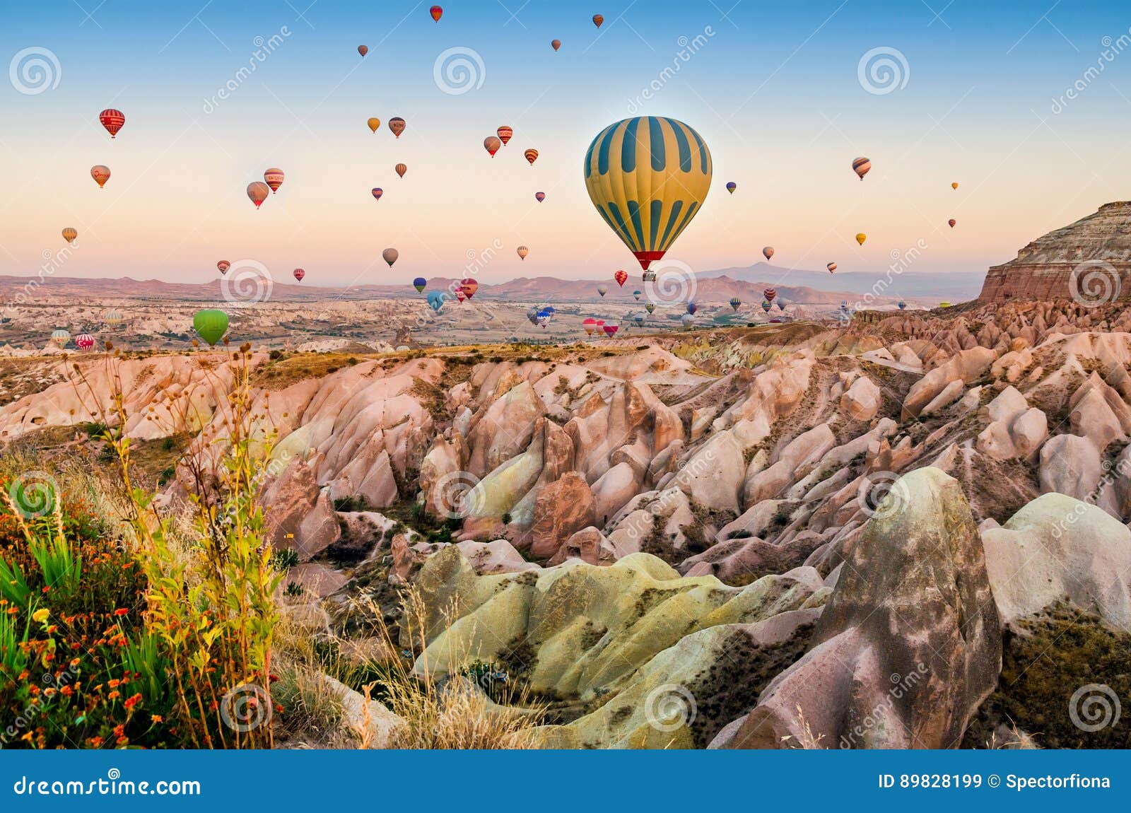 voyeur balloons goreme turkey