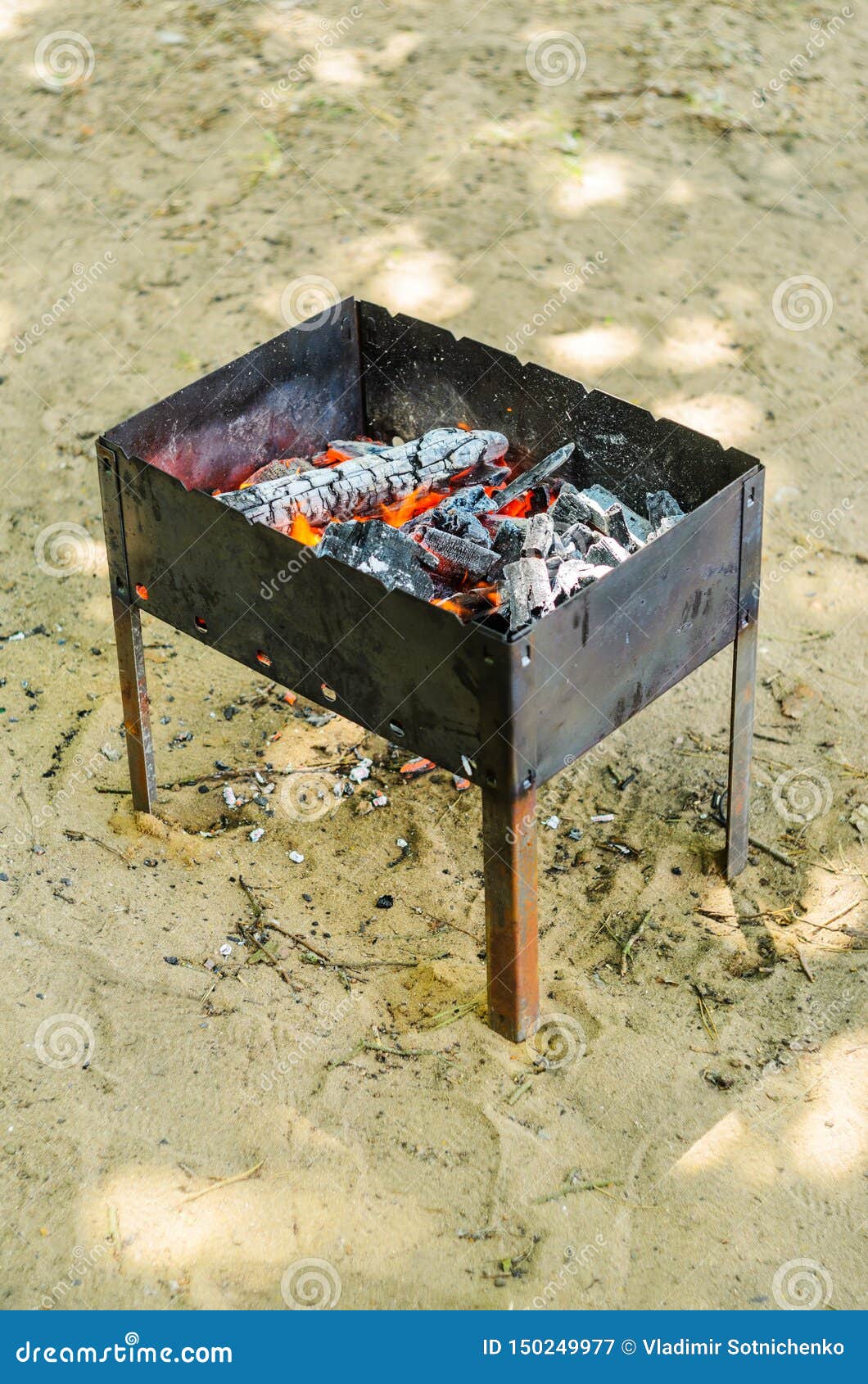 Hot coals in bbq pit stock image. Image of heat, outdoor 150249977