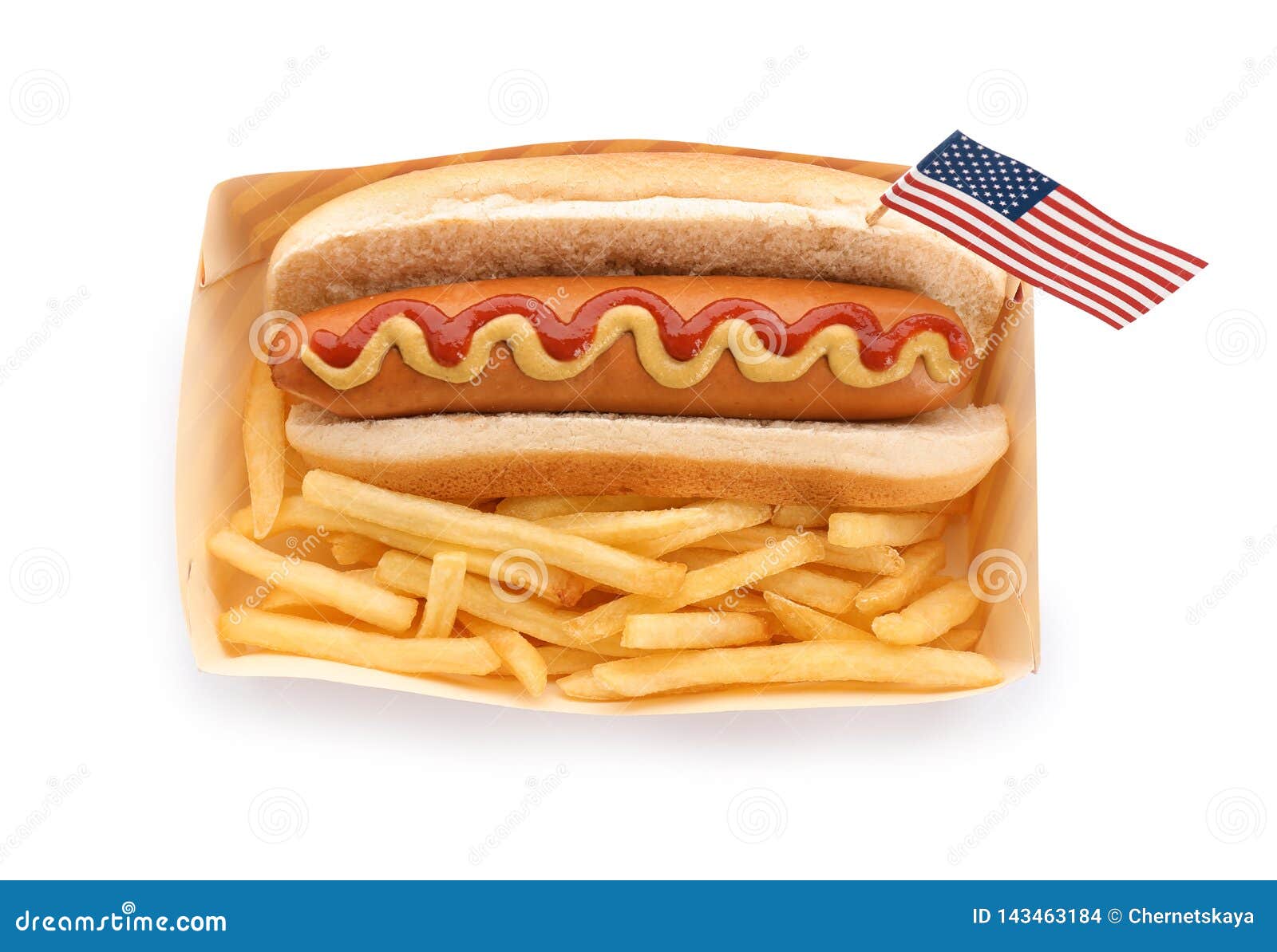 Hot-dog Avec Le Drapeau Des Etats-Unis Et Pommes Frites Dans La